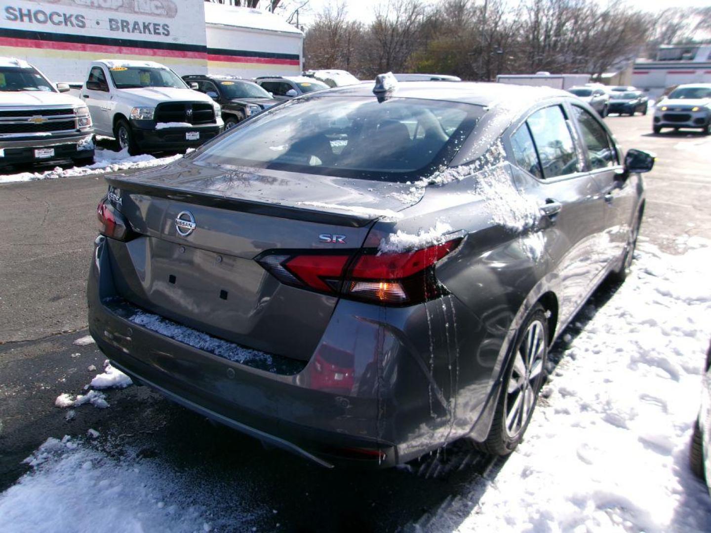 2020 GRAY NISSAN VERSA SR (3N1CN8FV2LL) with an 1.6L engine, Continuously Variable transmission, located at 501 E. Columbia St., Springfield, OH, 45503, (800) 262-7122, 39.925262, -83.801796 - *** New Tires *** New Cabin and Air Filter *** Tune Up *** Oil Change *** New Wipers *** New Brakes *** Remote Start *** Heated Seats *** Apple Car Play *** NICE *** Jay North Auto has offered hand picked vehicles since 1965! Our customer's enjoy a NO pressure buying experience with a small tow - Photo#5