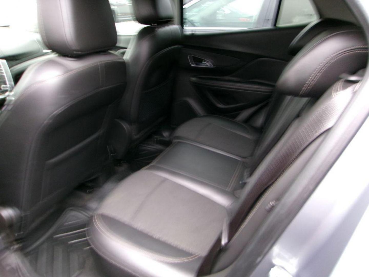 2015 GRAY BUICK ENCORE (KL4CJASB4FB) with an 1.4L engine, Automatic transmission, located at 501 E. Columbia St., Springfield, OH, 45503, (800) 262-7122, 39.925262, -83.801796 - Photo#5