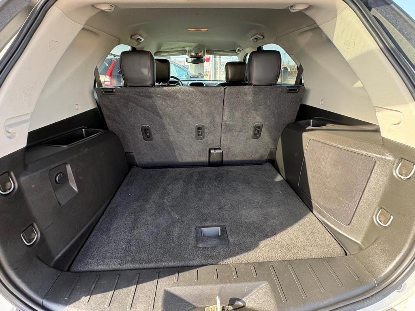 2017 WHITE CHEVROLET EQUINOX LT (2GNALCEKXH6) with an 2.4L engine, Automatic transmission, located at 501 E. Columbia St., Springfield, OH, 45503, (800) 262-7122, 39.925262, -83.801796 - *** Low Miles *** New Tires *** Remote Start *** Premium Audio *** LT *** Heated Seats *** Nice *** Jay North Auto has offered hand picked vehicles since 1965! Our customer's enjoy a NO pressure buying experience with a small town feel. We are a preferred dealer for many local credit unions and - Photo#12