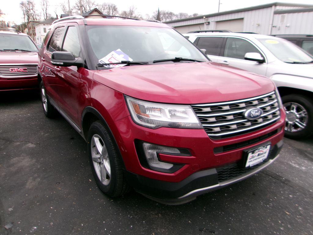 photo of 2017 FORD EXPLORER XLT