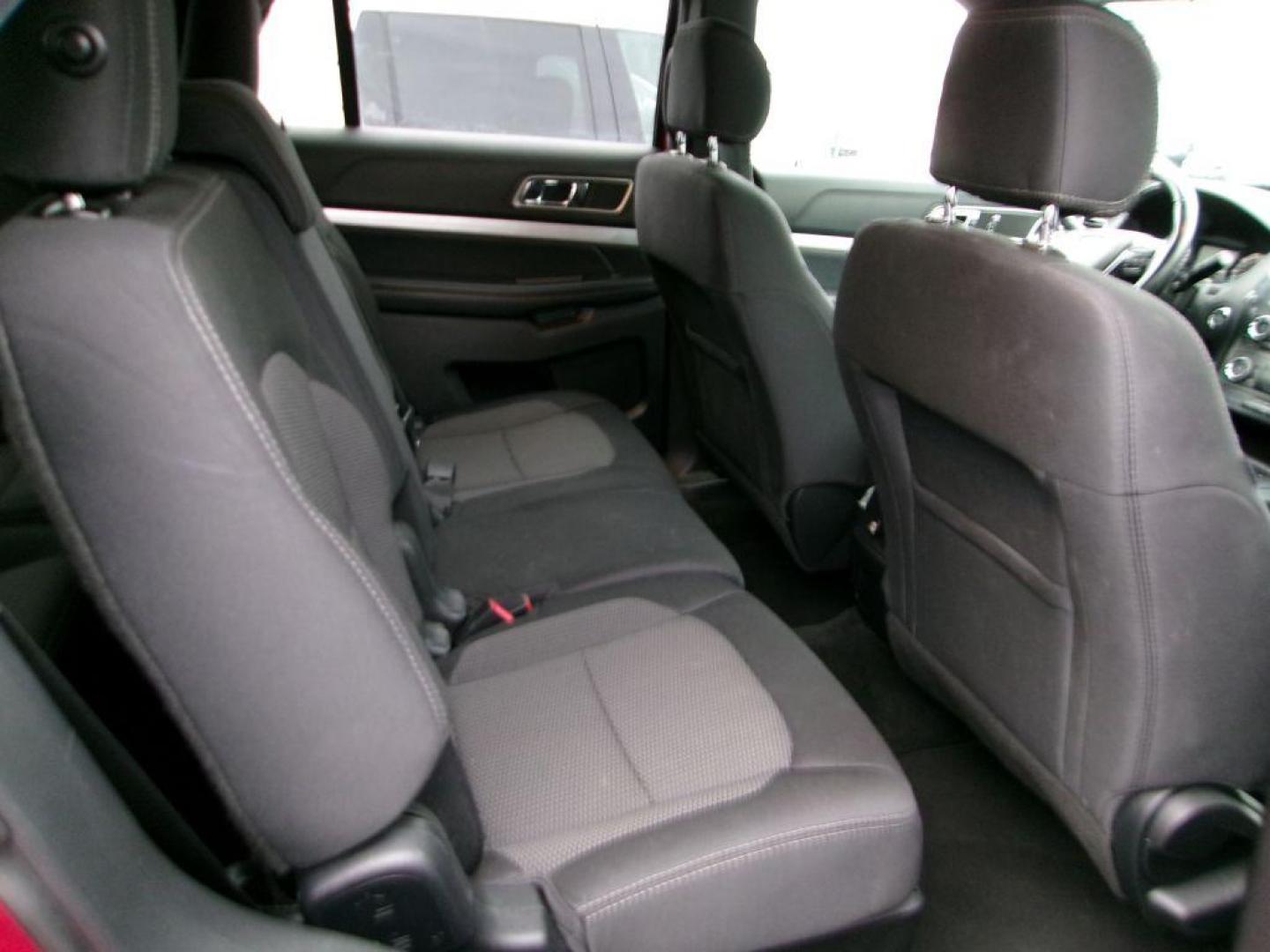 2017 RED FORD EXPLORER XLT (1FM5K8D80HG) with an 3.5L engine, Automatic transmission, located at 501 E. Columbia St., Springfield, OH, 45503, (800) 262-7122, 39.925262, -83.801796 - *** 1 Owner *** Clean CarFax w/ 21 Service Records*** New Tires *** 4wd *** XLT *** Jay North Auto has offered hand picked vehicles since 1965! Our customer's enjoy a NO pressure buying experience with a small town feel. We are a preferred dealer for many local credit unions and lenders. Bad cr - Photo#10