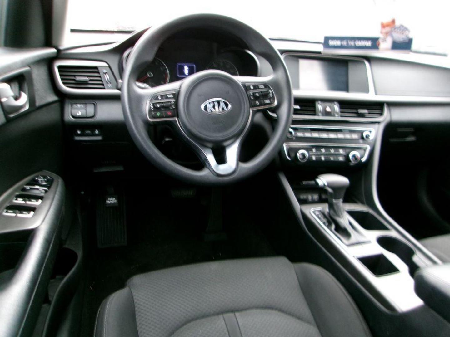 2018 GRAY KIA OPTIMA LX (5XXGT4L38JG) with an 2.4L engine, Automatic transmission, located at 501 E. Columbia St., Springfield, OH, 45503, (800) 262-7122, 39.925262, -83.801796 - Photo#7