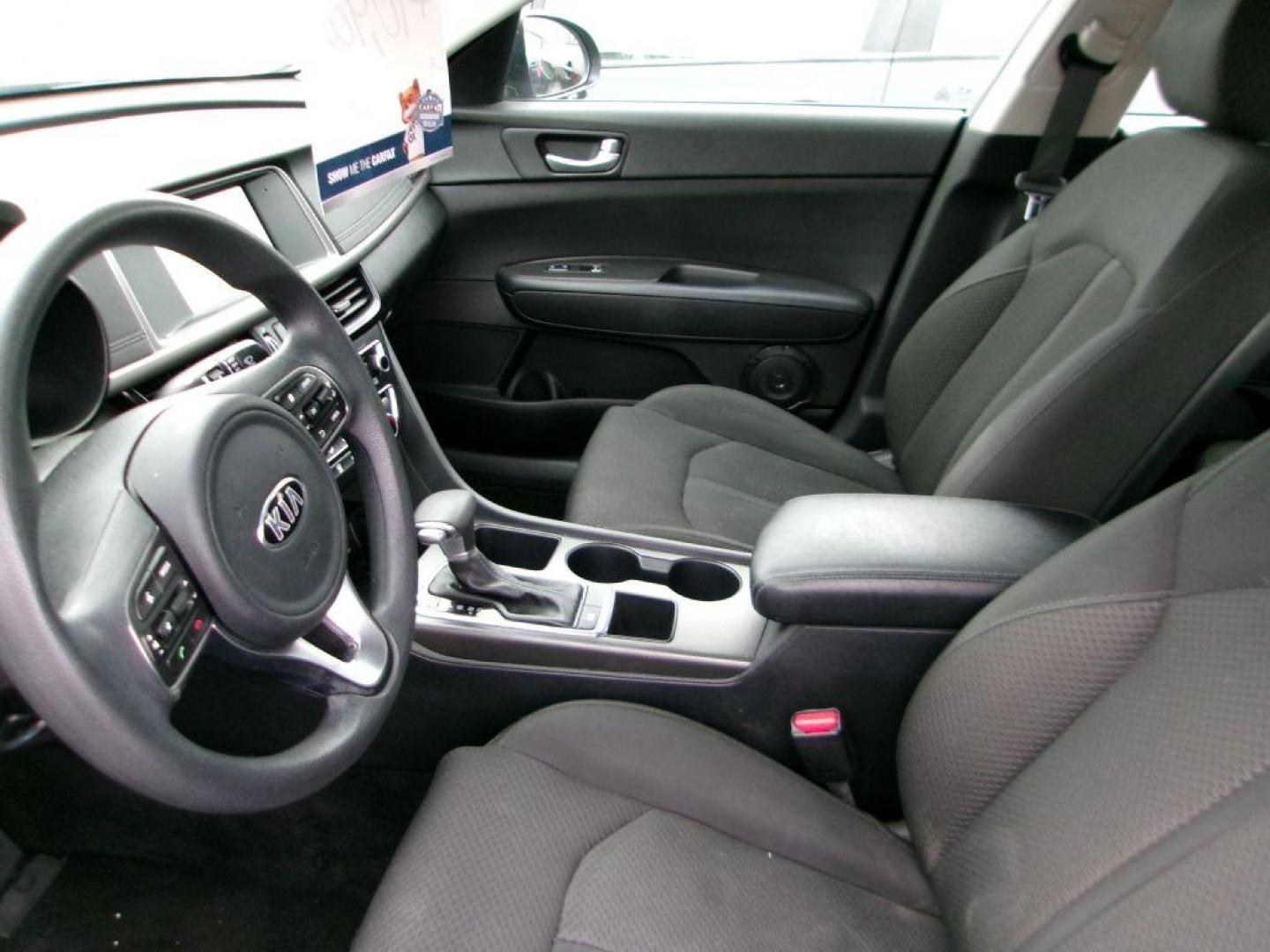 2018 GRAY KIA OPTIMA LX (5XXGT4L38JG) with an 2.4L engine, Automatic transmission, located at 501 E. Columbia St., Springfield, OH, 45503, (800) 262-7122, 39.925262, -83.801796 - Photo#9