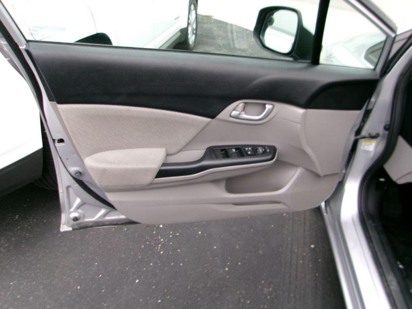 2013 SILVER HONDA CIVIC LX (19XFB2F55DE) with an 1.8L engine, Automatic transmission, located at 501 E. Columbia St., Springfield, OH, 45503, (800) 262-7122, 39.925262, -83.801796 - ***LX***New Tires***New Front Brakes***New Air Filter and Cabin Air Filter***Detailed and Ready To Go*** Jay North Auto has offered hand picked vehicles since 1965! Our customer's enjoy a NO pressure buying experience with a small town feel. We are a preferred dealer for many local credit uni - Photo#6