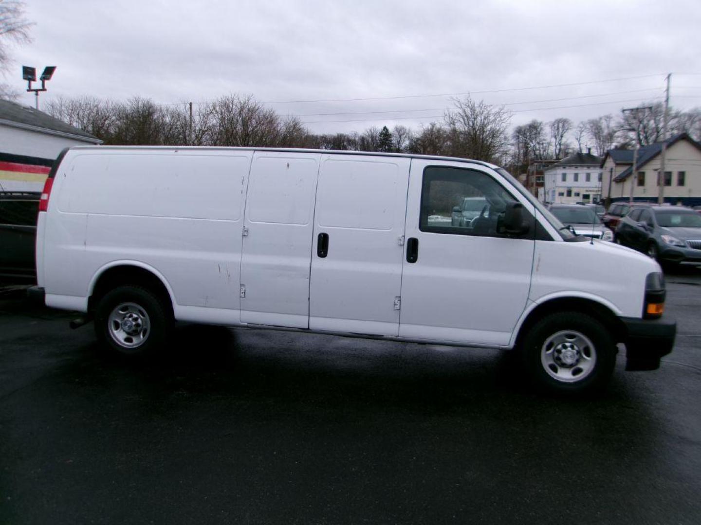 2019 WHITE CHEVROLET EXPRESS G3500 EXTENDED CARGO (1GCZGHFGXK1) with an 6.0L engine, Automatic transmission, located at 501 E. Columbia St., Springfield, OH, 45503, (800) 262-7122, 39.925262, -83.801796 - ***Clean Carfax***Express G3500***6.0L V8***New Battery***New Front Brake Pads and Rotors***New Tires***Fresh Oil Change***Ready To Go*** Jay North Auto has offered hand picked vehicles since 1965! Our customer's enjoy a NO pressure buying experience with a small town feel. All of our vehicles - Photo#2