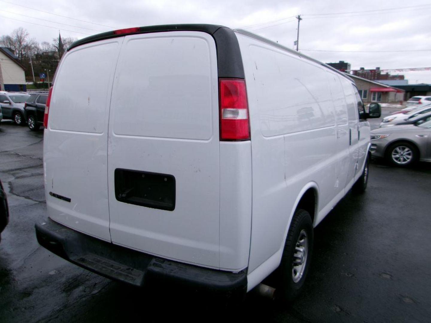 2019 WHITE CHEVROLET EXPRESS G3500 EXTENDED CARGO (1GCZGHFGXK1) with an 6.0L engine, Automatic transmission, located at 501 E. Columbia St., Springfield, OH, 45503, (800) 262-7122, 39.925262, -83.801796 - ***Clean Carfax***Express G3500***6.0L V8***New Battery***New Front Brake Pads and Rotors***New Tires***Fresh Oil Change***Ready To Go*** Jay North Auto has offered hand picked vehicles since 1965! Our customer's enjoy a NO pressure buying experience with a small town feel. All of our vehicles - Photo#3