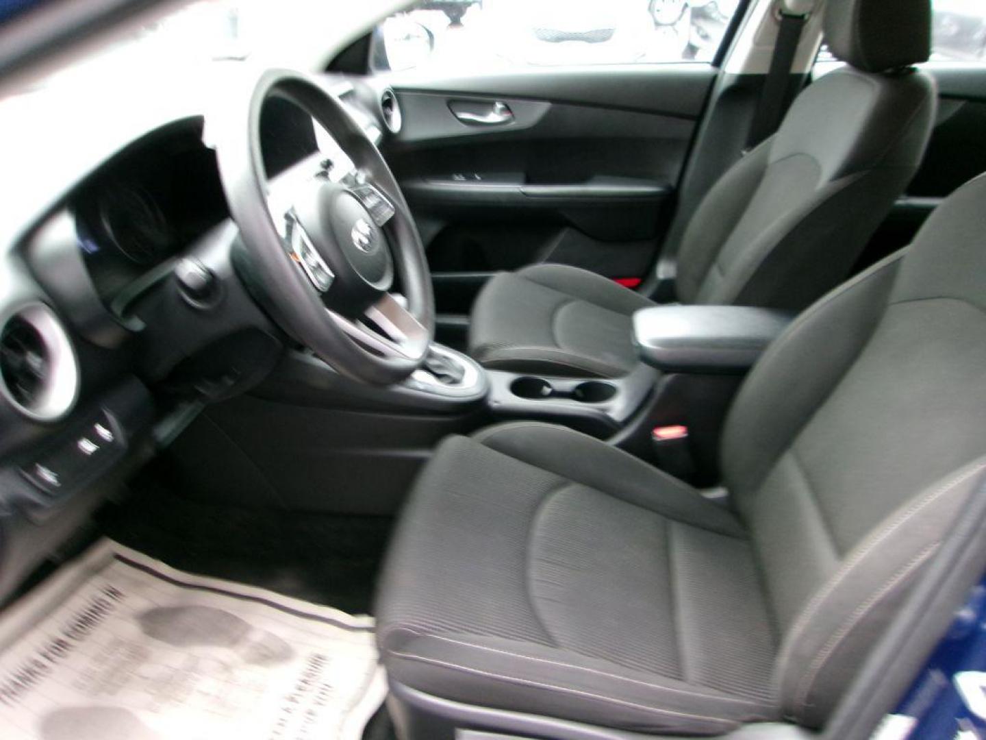 2021 BLUE KIA FORTE FE (3KPF24AD5ME) with an 2.0L engine, Continuously Variable transmission, located at 501 E. Columbia St., Springfield, OH, 45503, (800) 262-7122, 39.925262, -83.801796 - ***Clean Carfax***FE***New Tires***New Front and Rear Brakes***New Air Filter and Cabin Air Filter***New Wiper Blades***Fresh Oil Change***Ready To Go*** Jay North Auto has offered hand picked vehicles since 1965! Our customer's enjoy a NO pressure buying experience with a small town feel. We - Photo#8