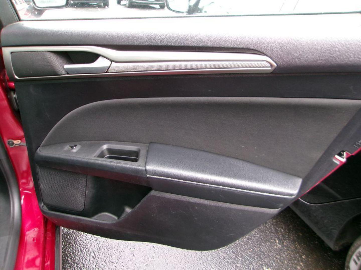 2018 RED FORD FUSION SE HYBRID (3FA6P0LU3JR) with an 2.0L engine, Continuously Variable transmission, located at 501 E. Columbia St., Springfield, OH, 45503, (800) 262-7122, 39.925262, -83.801796 - ***Clean Carfax***New Tires***New Front and Rear Brakes***New Air Filter and Cabin Air Filter***New Wiper Blades***HYBRID***Heated Seats***Fresh Oil Change***Ready To Go*** Jay North Auto has offered hand picked vehicles since 1965! Our customer's enjoy a NO pressure buying experience with a s - Photo#12