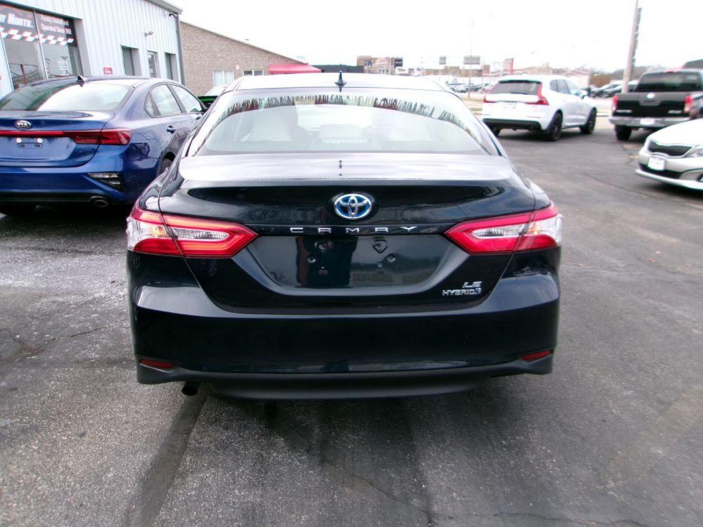 2020 BLUE TOYOTA CAMRY LE (4T1L31AK5LU) with an 2.5L engine, Continuously Variable transmission, located at 501 E. Columbia St., Springfield, OH, 45503, (800) 262-7122, 39.925262, -83.801796 - *** Hybrid *** LE *** 33 Service Records on CarFax *** Lane Assit *** Blind Spot *** Radar Cruise *** Touch Screen w/ CarPlay *** NICE!!!*** Jay North Auto has offered hand picked vehicles since 1965! Our customer's enjoy a NO pressure buying experience with a small town feel. We are a preferr - Photo#4
