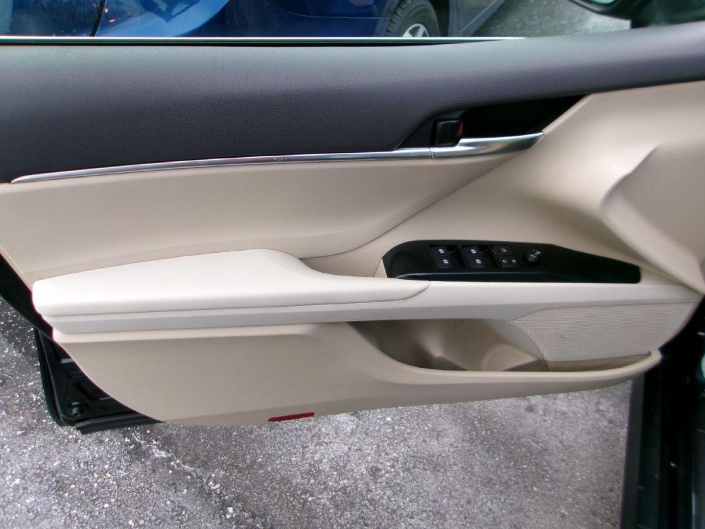 2020 BLUE TOYOTA CAMRY LE (4T1L31AK5LU) with an 2.5L engine, Continuously Variable transmission, located at 501 E. Columbia St., Springfield, OH, 45503, (800) 262-7122, 39.925262, -83.801796 - *** Hybrid *** LE *** 33 Service Records on CarFax *** Lane Assit *** Blind Spot *** Radar Cruise *** Touch Screen w/ CarPlay *** NICE!!!*** Jay North Auto has offered hand picked vehicles since 1965! Our customer's enjoy a NO pressure buying experience with a small town feel. We are a preferr - Photo#7