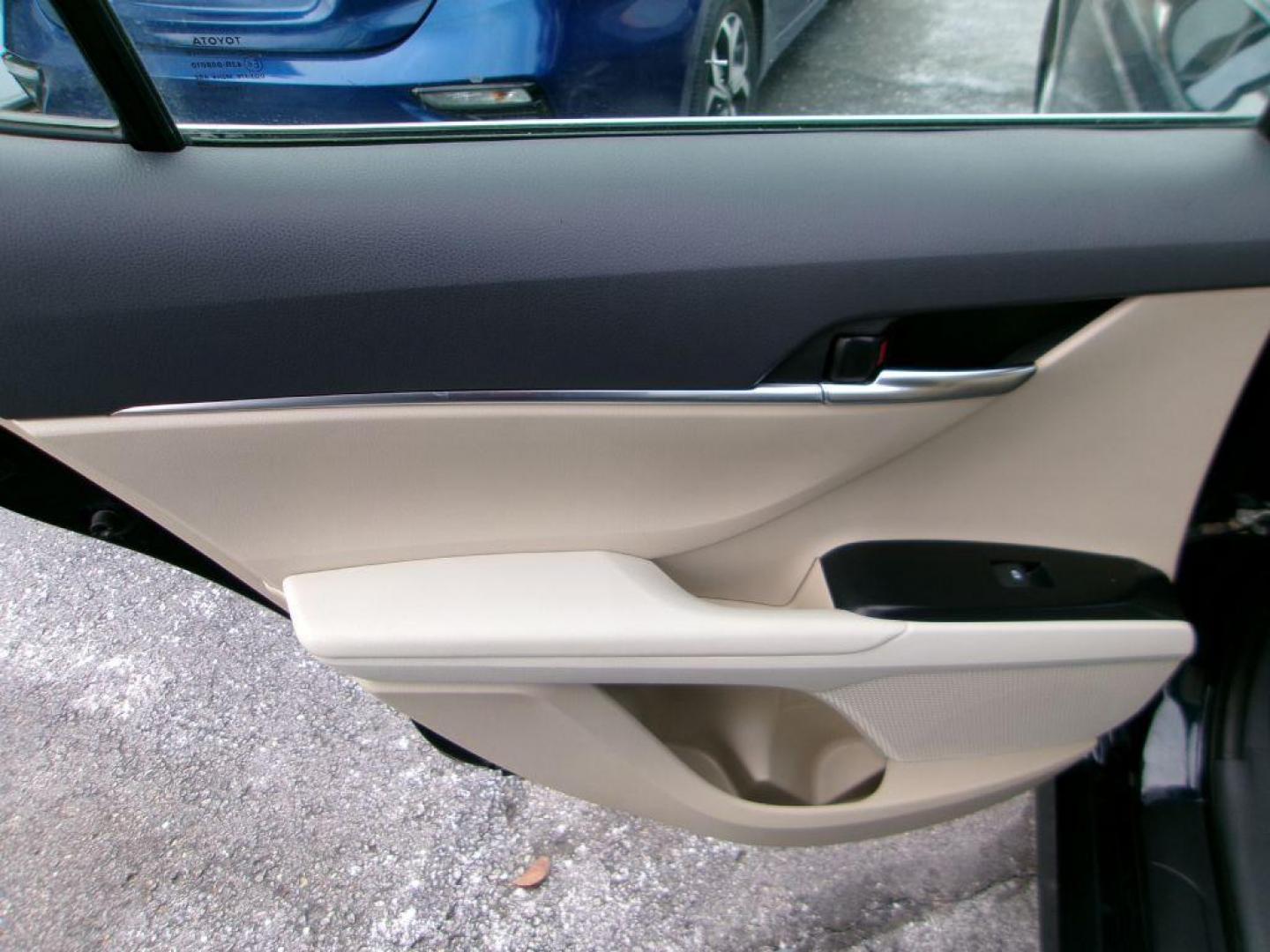 2020 BLUE TOYOTA CAMRY LE (4T1L31AK5LU) with an 2.5L engine, Continuously Variable transmission, located at 501 E. Columbia St., Springfield, OH, 45503, (800) 262-7122, 39.925262, -83.801796 - *** Hybrid *** LE *** 33 Service Records on CarFax *** Lane Assit *** Blind Spot *** Radar Cruise *** Touch Screen w/ CarPlay *** NICE!!!*** Jay North Auto has offered hand picked vehicles since 1965! Our customer's enjoy a NO pressure buying experience with a small town feel. We are a preferr - Photo#10