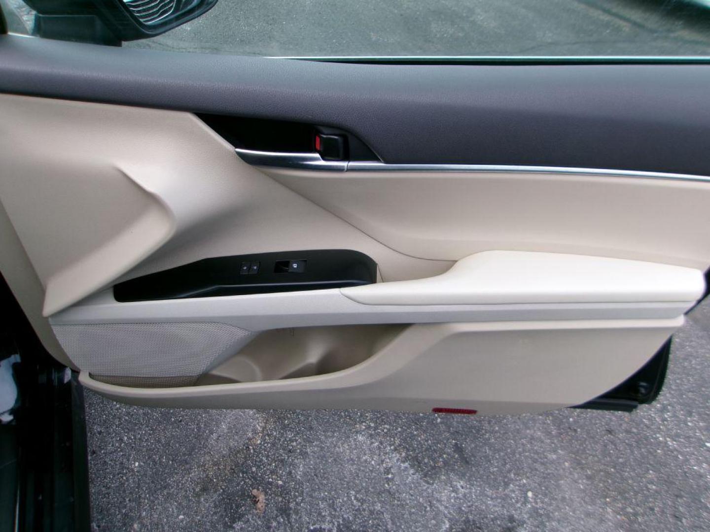 2020 BLUE TOYOTA CAMRY LE (4T1L31AK5LU) with an 2.5L engine, Continuously Variable transmission, located at 501 E. Columbia St., Springfield, OH, 45503, (800) 262-7122, 39.925262, -83.801796 - *** Hybrid *** LE *** 33 Service Records on CarFax *** Lane Assit *** Blind Spot *** Radar Cruise *** Touch Screen w/ CarPlay *** NICE!!!*** Jay North Auto has offered hand picked vehicles since 1965! Our customer's enjoy a NO pressure buying experience with a small town feel. We are a preferr - Photo#15