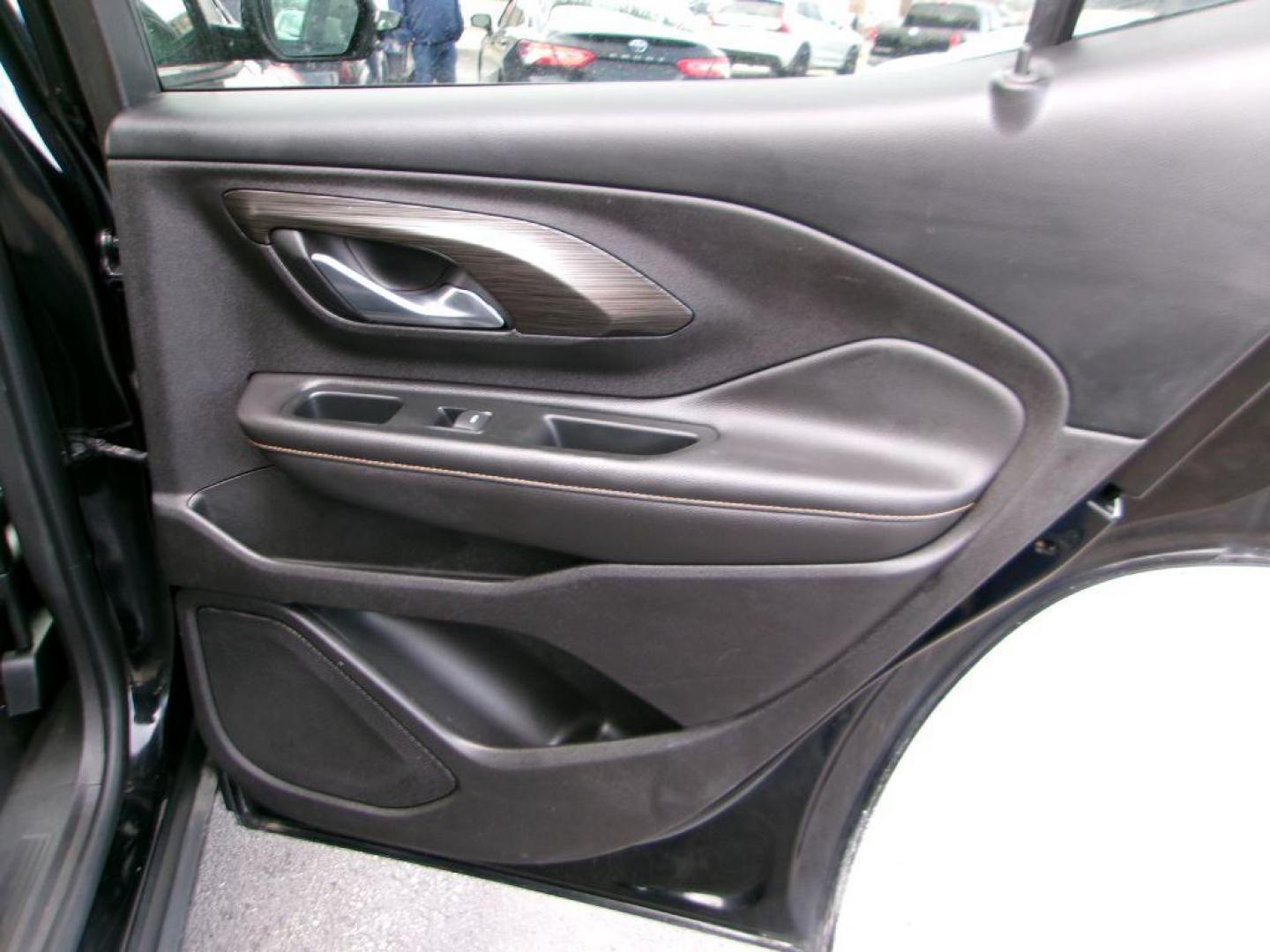 2018 BLACK GMC TERRAIN SLT (3GKALPEV8JL) with an 1.5L engine, Automatic transmission, located at 501 E. Columbia St., Springfield, OH, 45503, (800) 262-7122, 39.925262, -83.801796 - *** New Tires *** Leather *** Heated Seats *** SLT *** FWD *** Nice *** Jay North Auto has offered hand picked vehicles since 1965! Our customer's enjoy a NO pressure buying experience with a small town feel. We are a preferred dealer for many local credit unions and lenders. Bad credit? No Cre - Photo#12