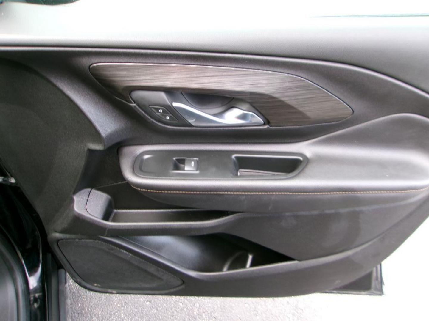 2018 BLACK GMC TERRAIN SLT (3GKALPEV8JL) with an 1.5L engine, Automatic transmission, located at 501 E. Columbia St., Springfield, OH, 45503, (800) 262-7122, 39.925262, -83.801796 - *** New Tires *** Leather *** Heated Seats *** SLT *** FWD *** Nice *** Jay North Auto has offered hand picked vehicles since 1965! Our customer's enjoy a NO pressure buying experience with a small town feel. We are a preferred dealer for many local credit unions and lenders. Bad credit? No Cre - Photo#14