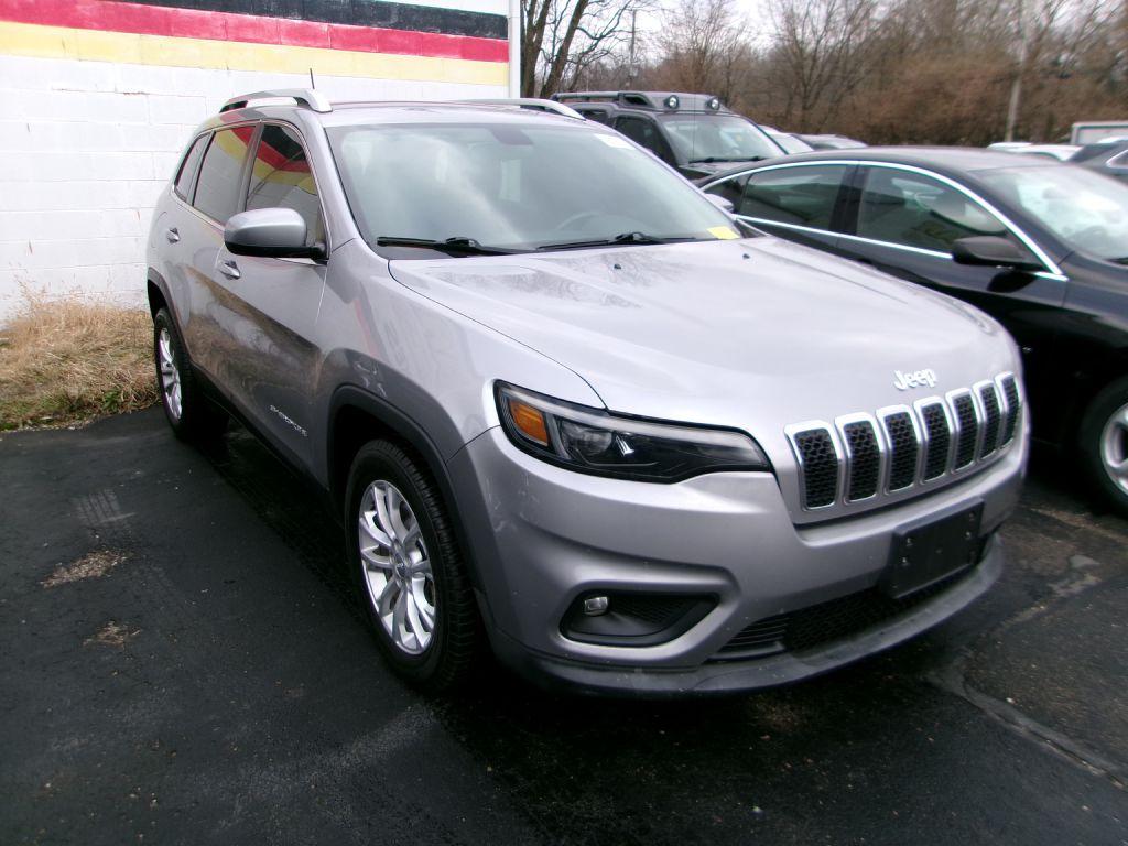 photo of 2019 JEEP CHEROKEE LATITUDE