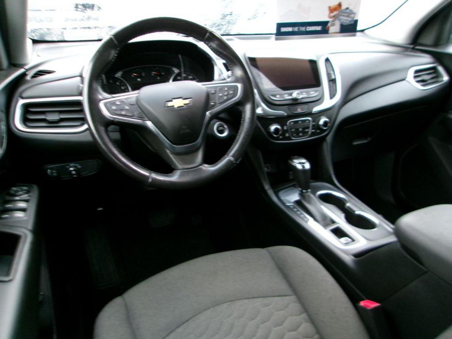 2018 GRAY CHEVROLET EQUINOX LT (3GNAXJEV2JL) with an 1.5L engine, Automatic transmission, located at 501 E. Columbia St., Springfield, OH, 45503, (800) 262-7122, 39.925262, -83.801796 - *** 1 Owner w/ Clean CarFax *** Panoramic Moonroof *** New Brakes *** Remote Start *** LT *** FWD *** Well Maintained *** Jay North Auto has offered hand picked vehicles since 1965! Our customer's enjoy a NO pressure buying experience with a small town feel. We are a preferred dealer for many - Photo#9