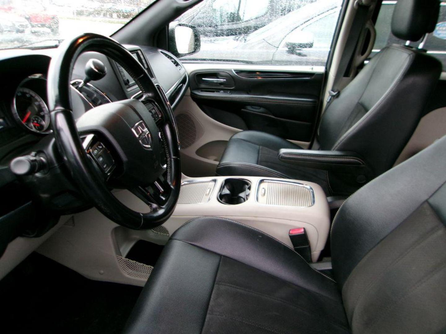 2020 BLACK DODGE GRAND CARAVAN SXT (2C4RDGCG7LR) with an 3.6L engine, Automatic transmission, located at 501 E. Columbia St., Springfield, OH, 45503, (800) 262-7122, 39.925262, -83.801796 - *** SXT *** 3.6L V6 *** New Brakes *** Oil and Filter *** Cabin and Air filter *** NICE *** Power Liftgate *** Power Doors *** Jay North Auto has offered hand picked vehicles since 1965! Our customer's enjoy a NO pressure buying experience with a small town feel. We are a preferred dealer for - Photo#11