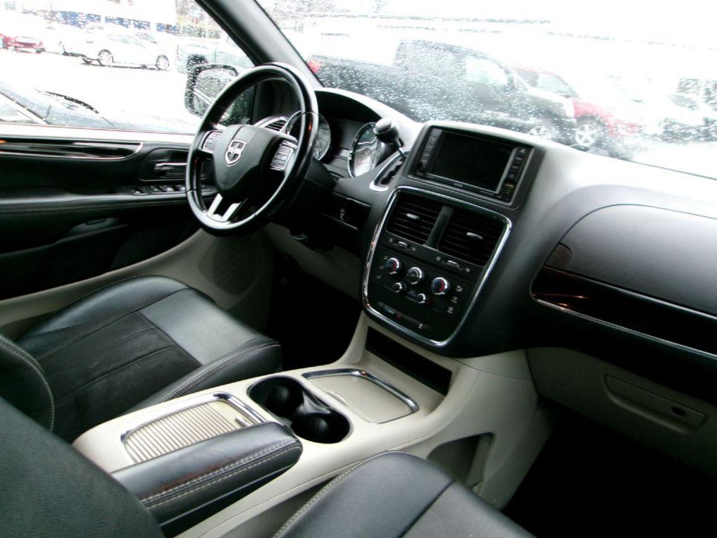 2020 BLACK DODGE GRAND CARAVAN SXT (2C4RDGCG7LR) with an 3.6L engine, Automatic transmission, located at 501 E. Columbia St., Springfield, OH, 45503, (800) 262-7122, 39.925262, -83.801796 - *** SXT *** 3.6L V6 *** New Brakes *** Oil and Filter *** Cabin and Air filter *** NICE *** Power Liftgate *** Power Doors *** Jay North Auto has offered hand picked vehicles since 1965! Our customer's enjoy a NO pressure buying experience with a small town feel. We are a preferred dealer for - Photo#14