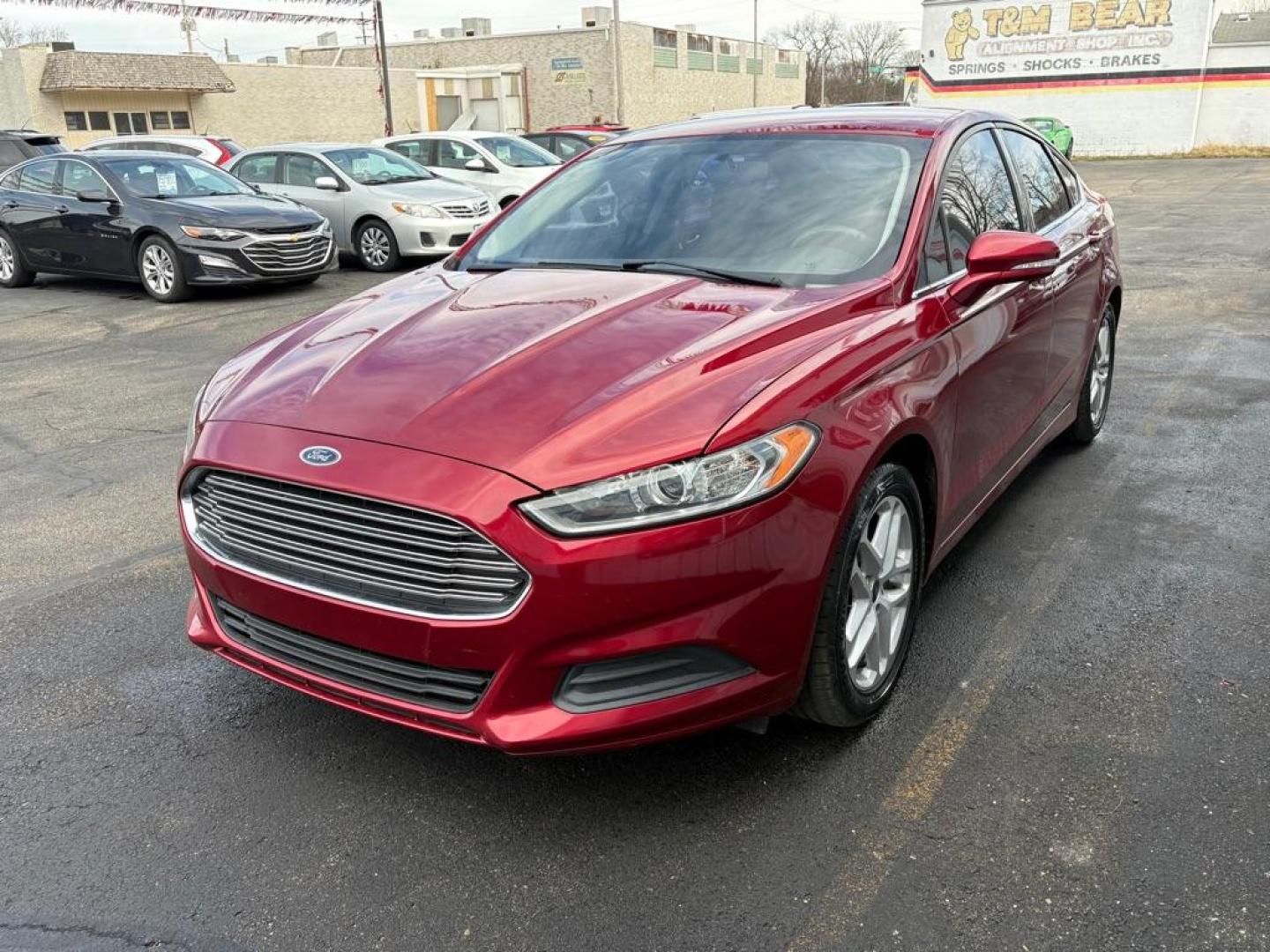 2014 RED FORD FUSION SE (3FA6P0H73ER) with an 2.5L engine, Automatic transmission, located at 501 E. Columbia St., Springfield, OH, 45503, (800) 262-7122, 39.925262, -83.801796 - ***Clean Carfax***New Tires***New Front and Rear Brakes***New Air Filter and Cabin Air Filter***New Spark Plugs***Fresh Oil Change***Detailed and Ready To Go*** Jay North Auto has offered hand picked vehicles since 1965! Our customer's enjoy a NO pressure buying experience with a small town fe - Photo#5