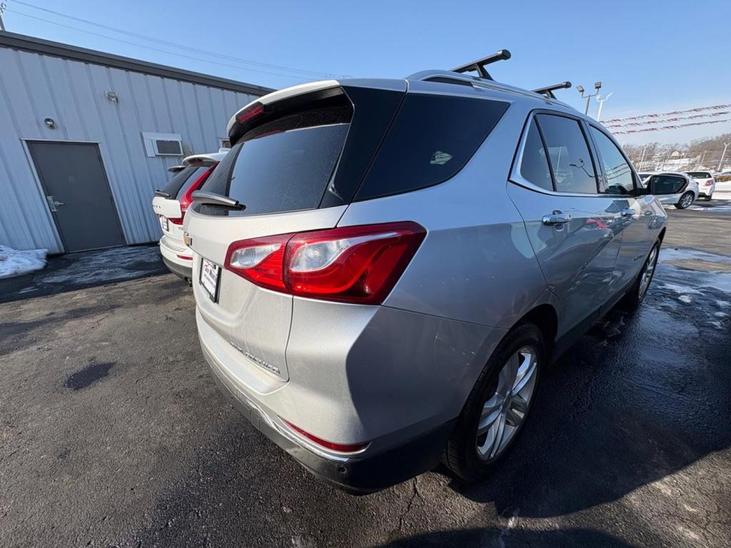 2020 SILVER CHEVROLET EQUINOX PREMIER (3GNAXYEX7LS) with an 2.0L engine, Automatic transmission, located at 501 E. Columbia St., Springfield, OH, 45503, (800) 262-7122, 39.925262, -83.801796 - *** 1 Owner *** Premier *** Panoramic Roof *** Heated and Cooled Seats *** Heated Steering Wheel *** AWD 2.0T *** Adaptive Cruise *** Lane Assist *** Blind Spot *** Forward Collision Alert *** Remote Start *** Jay North Auto has offered hand picked vehicles since 1965! Our customer's enjoy a NO - Photo#1
