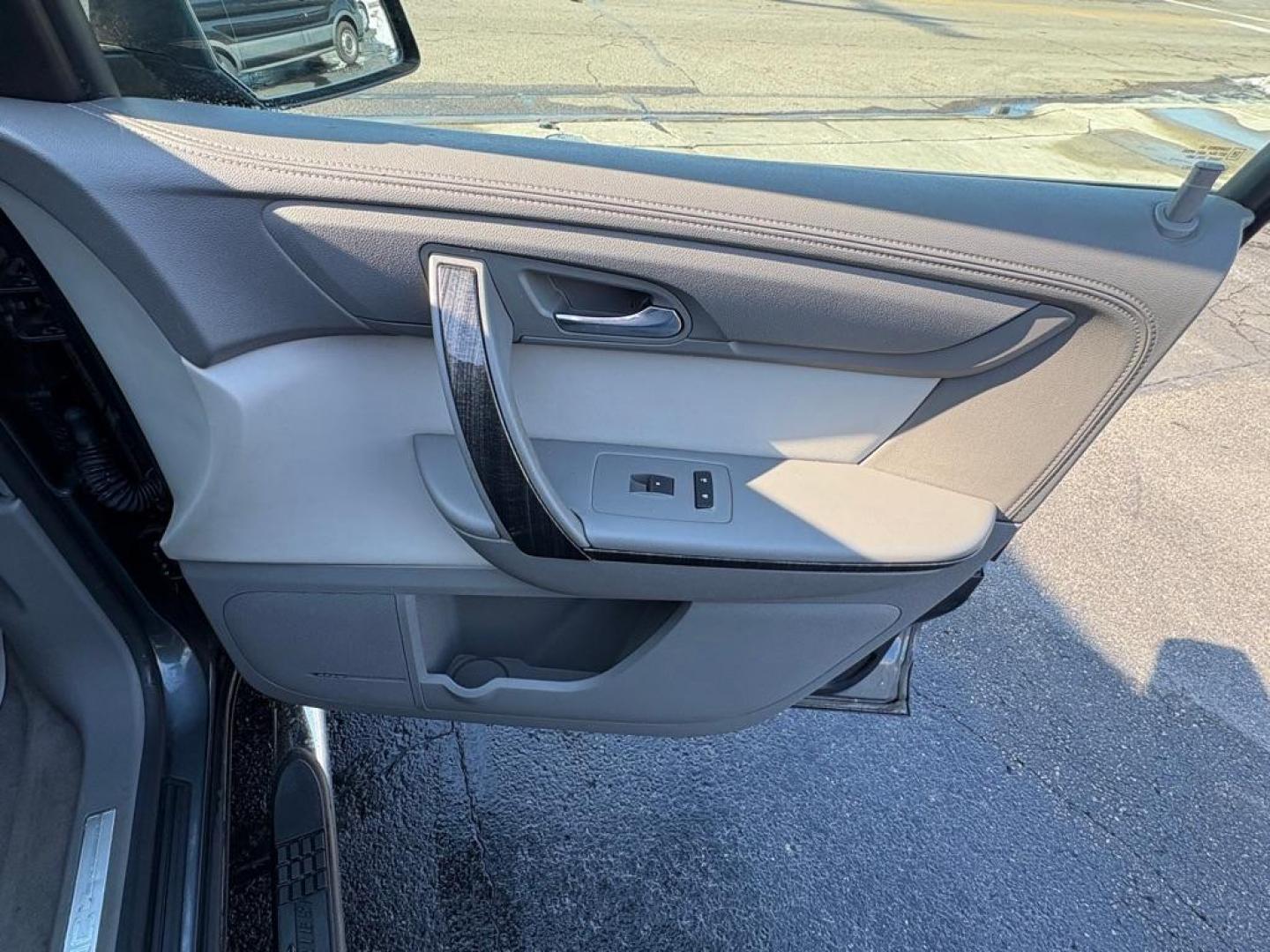 2014 GRAY GMC ACADIA SLT-1 (1GKKVRKD9EJ) with an 3.6L engine, Automatic transmission, located at 501 E. Columbia St., Springfield, OH, 45503, (800) 262-7122, 39.925262, -83.801796 - ***SLT-1***AWD***Low Miles Only 63K***Heated Leather Seats***Dual MoonRoof***New Air Filter and Cabin Air Filter***New Wiper Blades***New Tires***New Front Struts***Fresh Oil Change*** Jay North Auto has offered hand picked vehicles since 1965! Our customer's enjoy a NO pressure buying experien - Photo#20