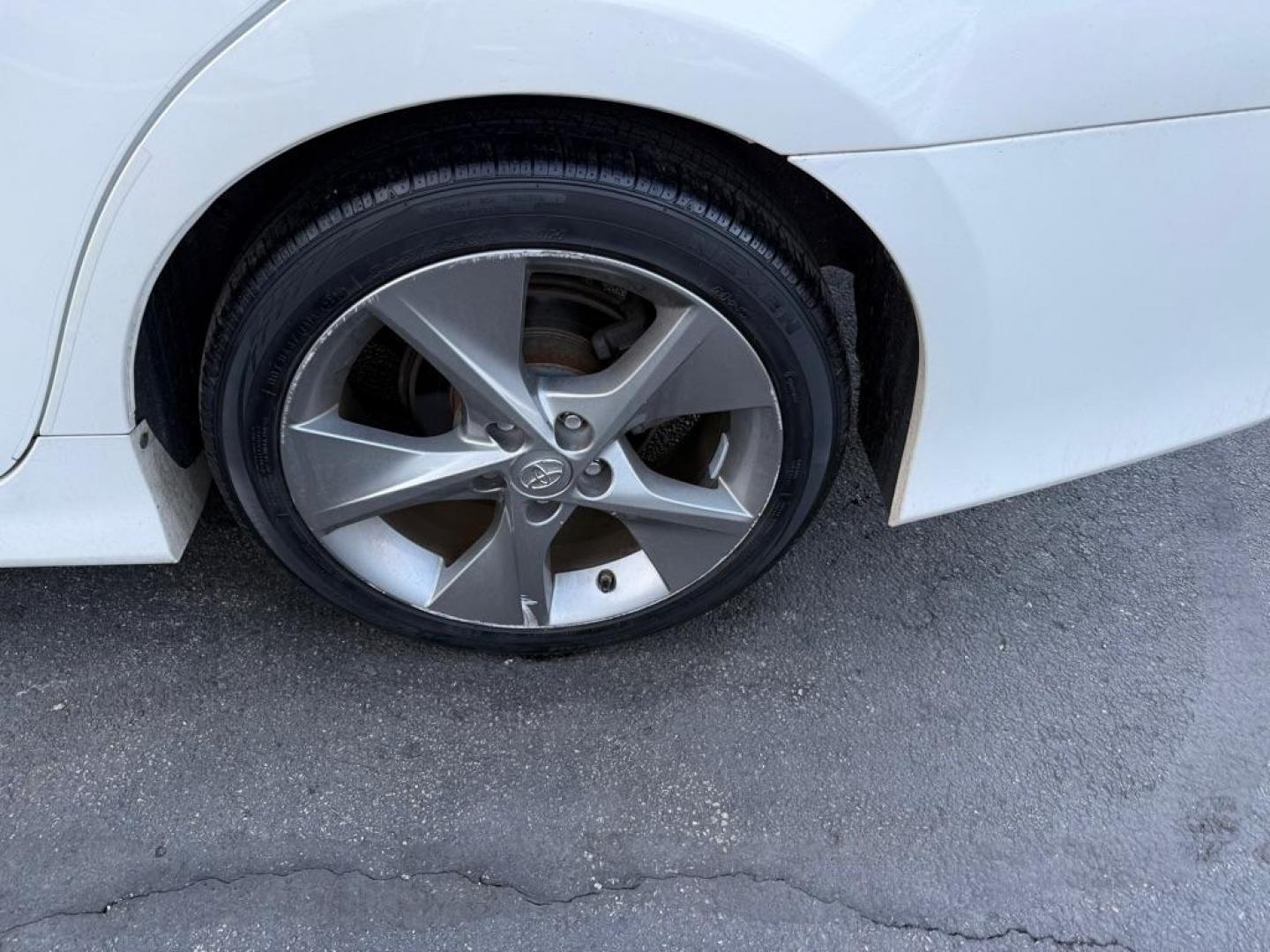 2014 WHITE TOYOTA CAMRY SE SPORT (4T1BF1FK5EU) with an 2.5L engine, Automatic transmission, located at 501 E. Columbia St., Springfield, OH, 45503, (800) 262-7122, 39.925262, -83.801796 - ***SE SPORT***New Front Brake Pads and Rotors***New Air Filter and Cabin Air Filter***Sunroof***Fresh Oil Change*** Jay North Auto has offered hand picked vehicles since 1965! Our customer's enjoy a NO pressure buying experience with a small town feel. We are a preferred dealer for many local - Photo#3