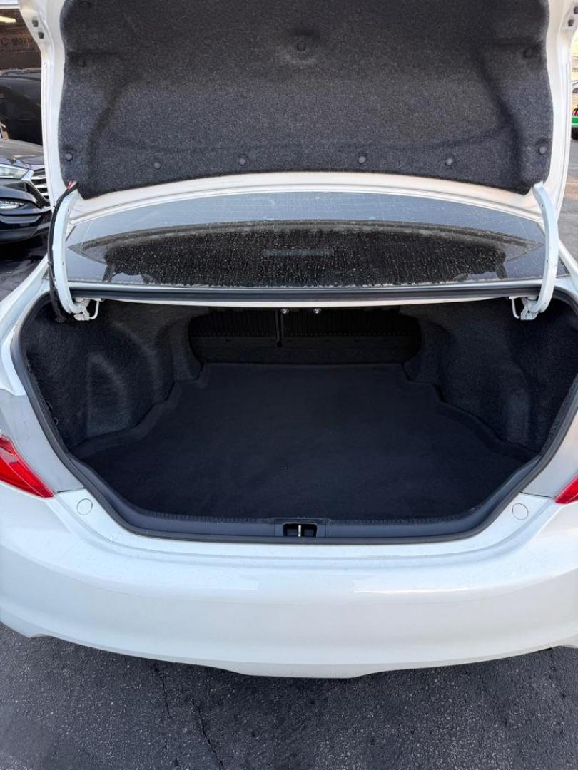 2014 WHITE TOYOTA CAMRY SE SPORT (4T1BF1FK5EU) with an 2.5L engine, Automatic transmission, located at 501 E. Columbia St., Springfield, OH, 45503, (800) 262-7122, 39.925262, -83.801796 - ***SE SPORT***New Front Brake Pads and Rotors***New Air Filter and Cabin Air Filter***Sunroof***Fresh Oil Change*** Jay North Auto has offered hand picked vehicles since 1965! Our customer's enjoy a NO pressure buying experience with a small town feel. We are a preferred dealer for many local - Photo#7