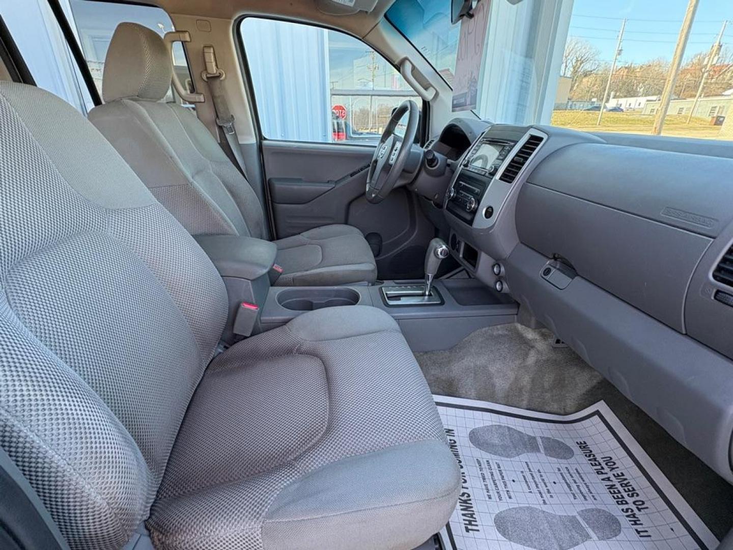 2015 SILVER NISSAN FRONTIER SV CREW CAB (1N6AD0ER4FN) with an 4.0L engine, Automatic transmission, located at 501 E. Columbia St., Springfield, OH, 45503, (800) 262-7122, 39.925262, -83.801796 - ***SV***Crew Cab***New Air Filter and Cabin Air Filter***New Front Brake Pads and Rotors***New Wipers***Fresh Oil Change*** Jay North Auto has offered hand picked vehicles since 1965! Our customer's enjoy a NO pressure buying experience with a small town feel. We are a preferred dealer for ma - Photo#15
