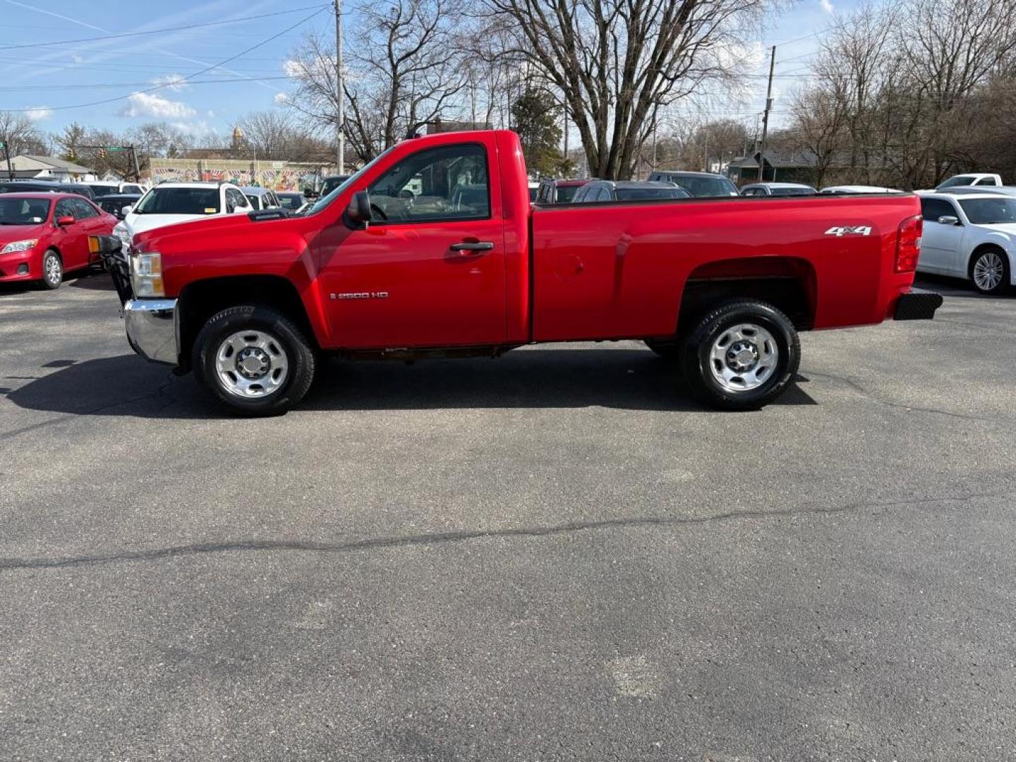 2008 RED CHEVROLET SILVERADO 2500 HEAVY DUTY (1GCHK24K28E) with an 6.0L engine, Automatic transmission, located at 501 E. Columbia St., Springfield, OH, 45503, (800) 262-7122, 39.925262, -83.801796 - ***Price Includes Documentation Fee!***2500HD***4X4***Regular Cab***6.0L V8*** New Air and Cabin Filter *** New Trans cooler line *** Oil and Filter *** 2 Owner w/ Clean CarFax *** Jay North Auto has offered hand picked vehicles since 1965! Our customer's enjoy a NO pressure buying experience w - Photo#5