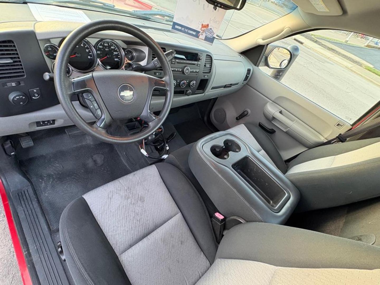 2008 RED CHEVROLET SILVERADO 2500 HEAVY DUTY (1GCHK24K28E) with an 6.0L engine, Automatic transmission, located at 501 E. Columbia St., Springfield, OH, 45503, (800) 262-7122, 39.925262, -83.801796 - ***Price Includes Documentation Fee!***2500HD***4X4***Regular Cab***6.0L V8*** New Air and Cabin Filter *** New Trans cooler line *** Oil and Filter *** 2 Owner w/ Clean CarFax *** Jay North Auto has offered hand picked vehicles since 1965! Our customer's enjoy a NO pressure buying experience w - Photo#10
