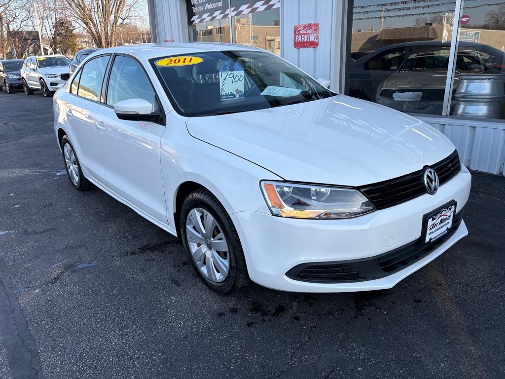 photo of 2011 VOLKSWAGEN JETTA SE