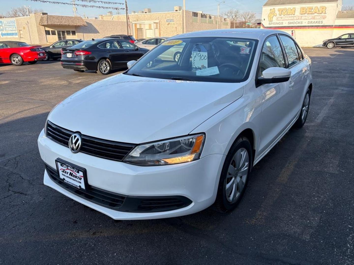 2011 WHITE VOLKSWAGEN JETTA SE (3VWDX7AJ0BM) with an 2.5L engine, Automatic transmission, located at 501 E. Columbia St., Springfield, OH, 45503, (800) 262-7122, 39.925262, -83.801796 - ***SE***2.5L***New Front Brake Pads and Rotors***New Air Filter and Cabin Air Filter***Fresh Oil Change*** Jay North Auto has offered hand picked vehicles since 1965! Our customer's enjoy a NO pressure buying experience with a small town feel. We are a preferred dealer for many local credit u - Photo#5