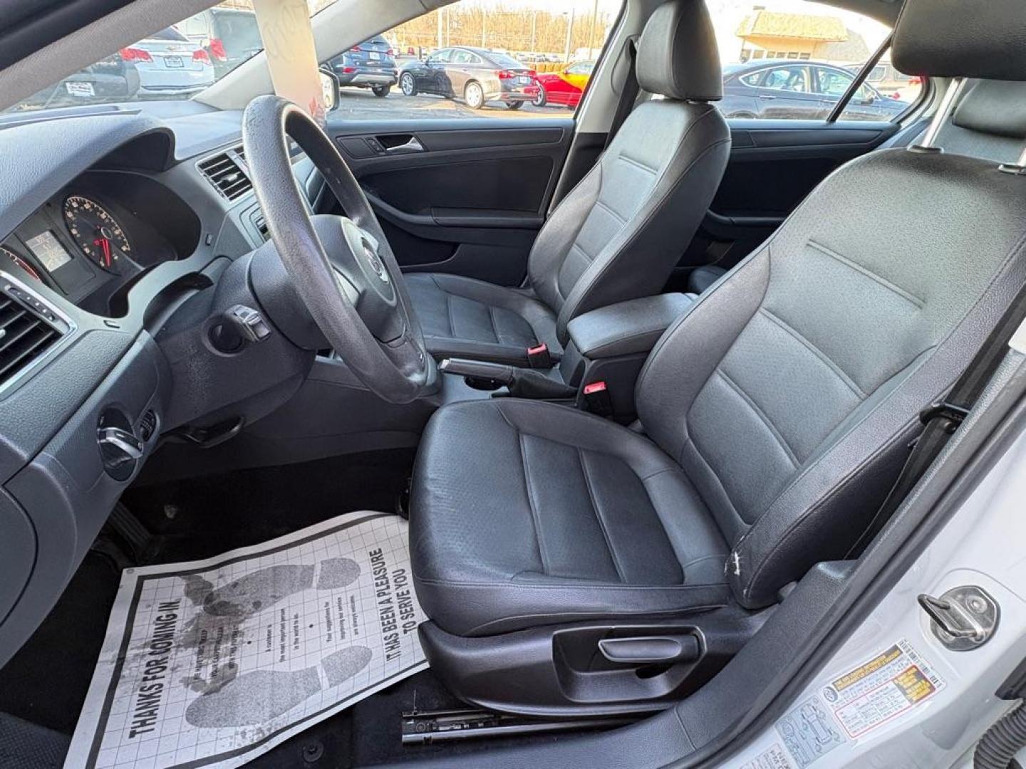 2011 WHITE VOLKSWAGEN JETTA SE (3VWDX7AJ0BM) with an 2.5L engine, Automatic transmission, located at 501 E. Columbia St., Springfield, OH, 45503, (800) 262-7122, 39.925262, -83.801796 - ***SE***2.5L***New Front Brake Pads and Rotors***New Air Filter and Cabin Air Filter***Fresh Oil Change*** Jay North Auto has offered hand picked vehicles since 1965! Our customer's enjoy a NO pressure buying experience with a small town feel. We are a preferred dealer for many local credit u - Photo#7