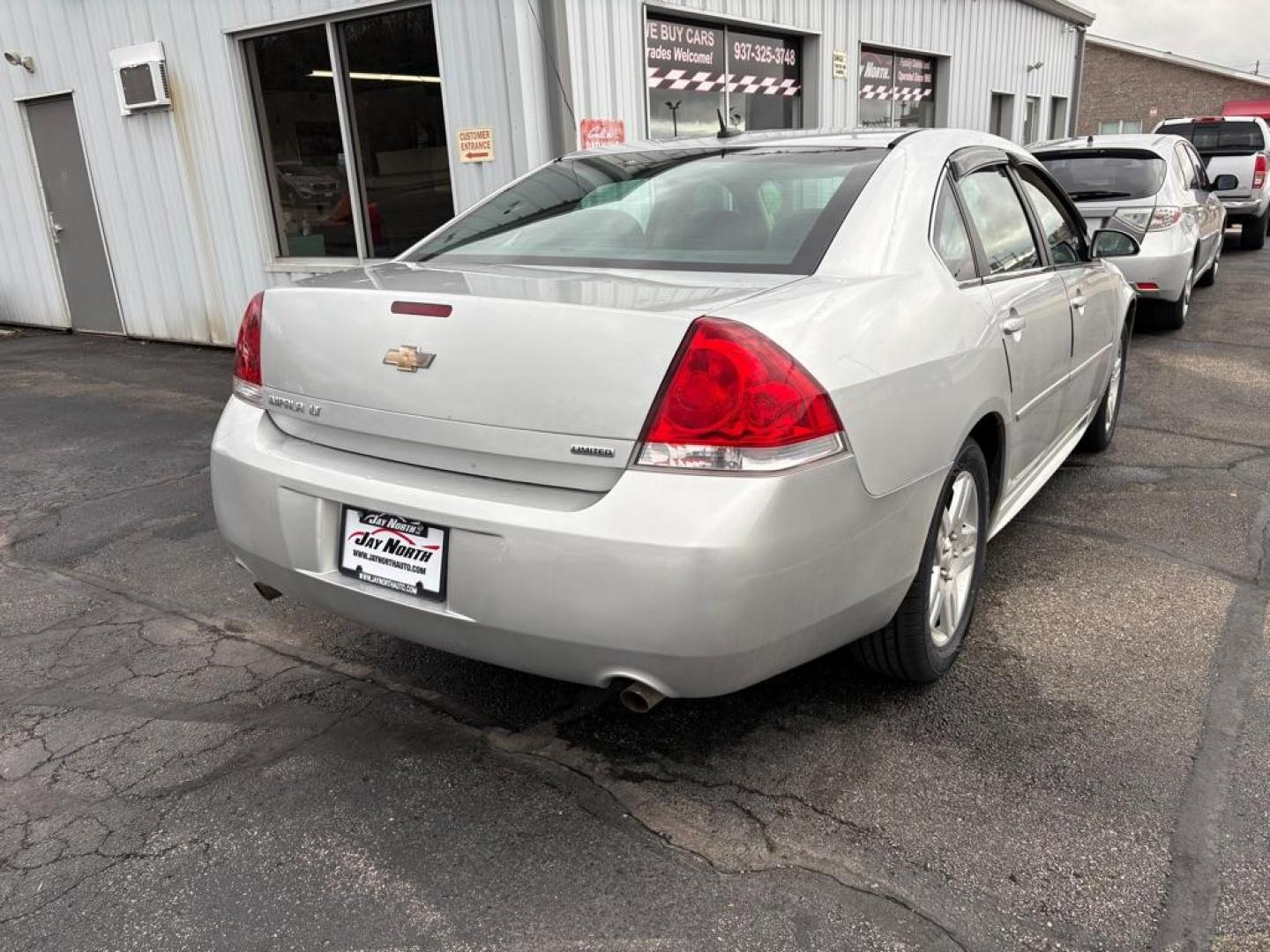 2014 SILVER CHEVROLET IMPALA LIMITED LT (2G1WB5E34E1) with an 3.6L engine, Automatic transmission, located at 501 E. Columbia St., Springfield, OH, 45503, (800) 262-7122, 39.925262, -83.801796 - ***Limited LT***Sunroof***New Tires***New Air Filter and Cabin Air Filter***Fresh Oil Change***3.6L V6*** Jay North Auto has offered hand picked vehicles since 1965! Our customer's enjoy a NO pressure buying experience with a small town feel. We are a preferred dealer for many local credit un - Photo#2