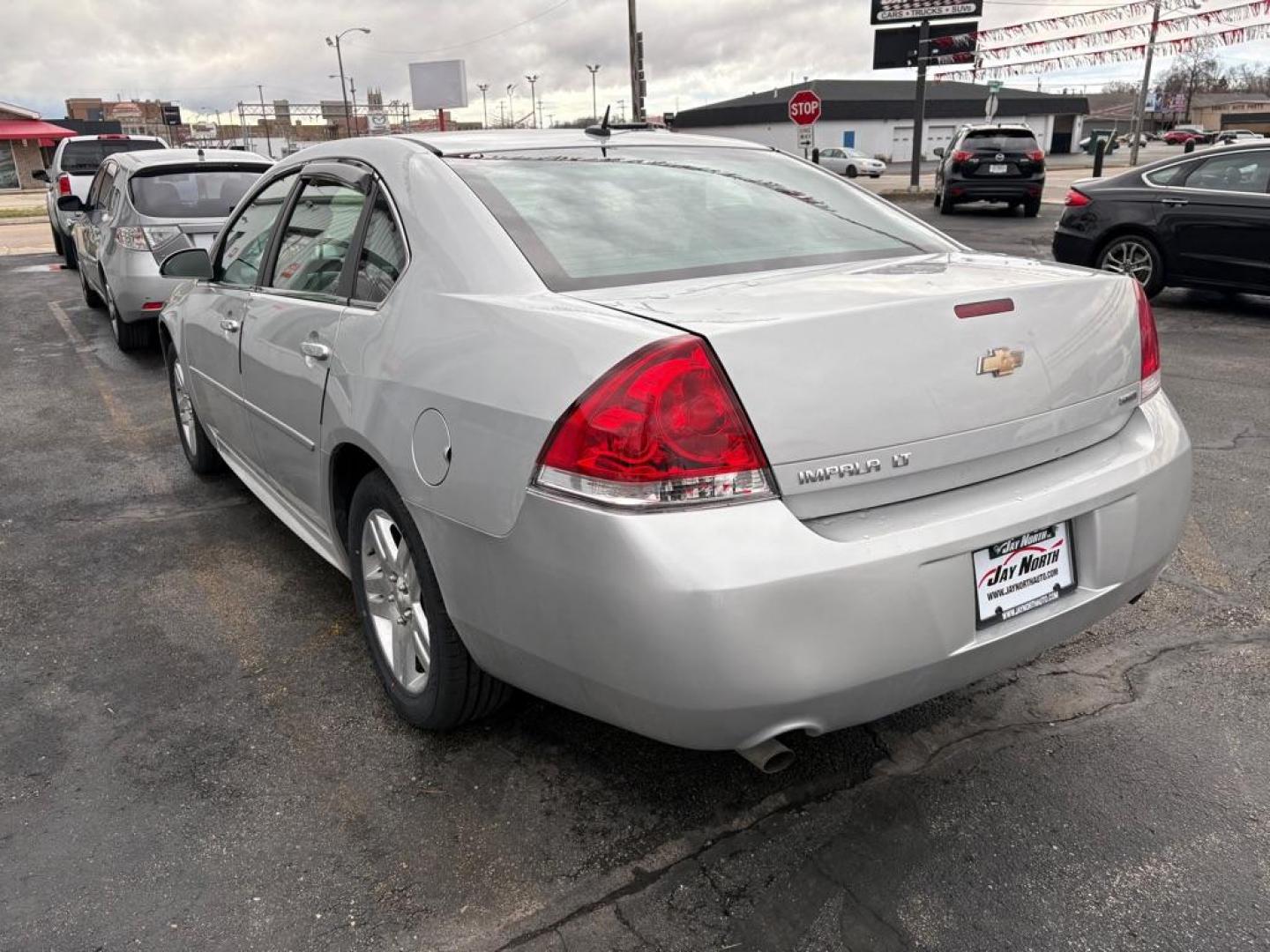 2014 SILVER CHEVROLET IMPALA LIMITED LT (2G1WB5E34E1) with an 3.6L engine, Automatic transmission, located at 501 E. Columbia St., Springfield, OH, 45503, (800) 262-7122, 39.925262, -83.801796 - ***Limited LT***Sunroof***New Tires***New Air Filter and Cabin Air Filter***Fresh Oil Change***3.6L V6*** Jay North Auto has offered hand picked vehicles since 1965! Our customer's enjoy a NO pressure buying experience with a small town feel. We are a preferred dealer for many local credit un - Photo#4