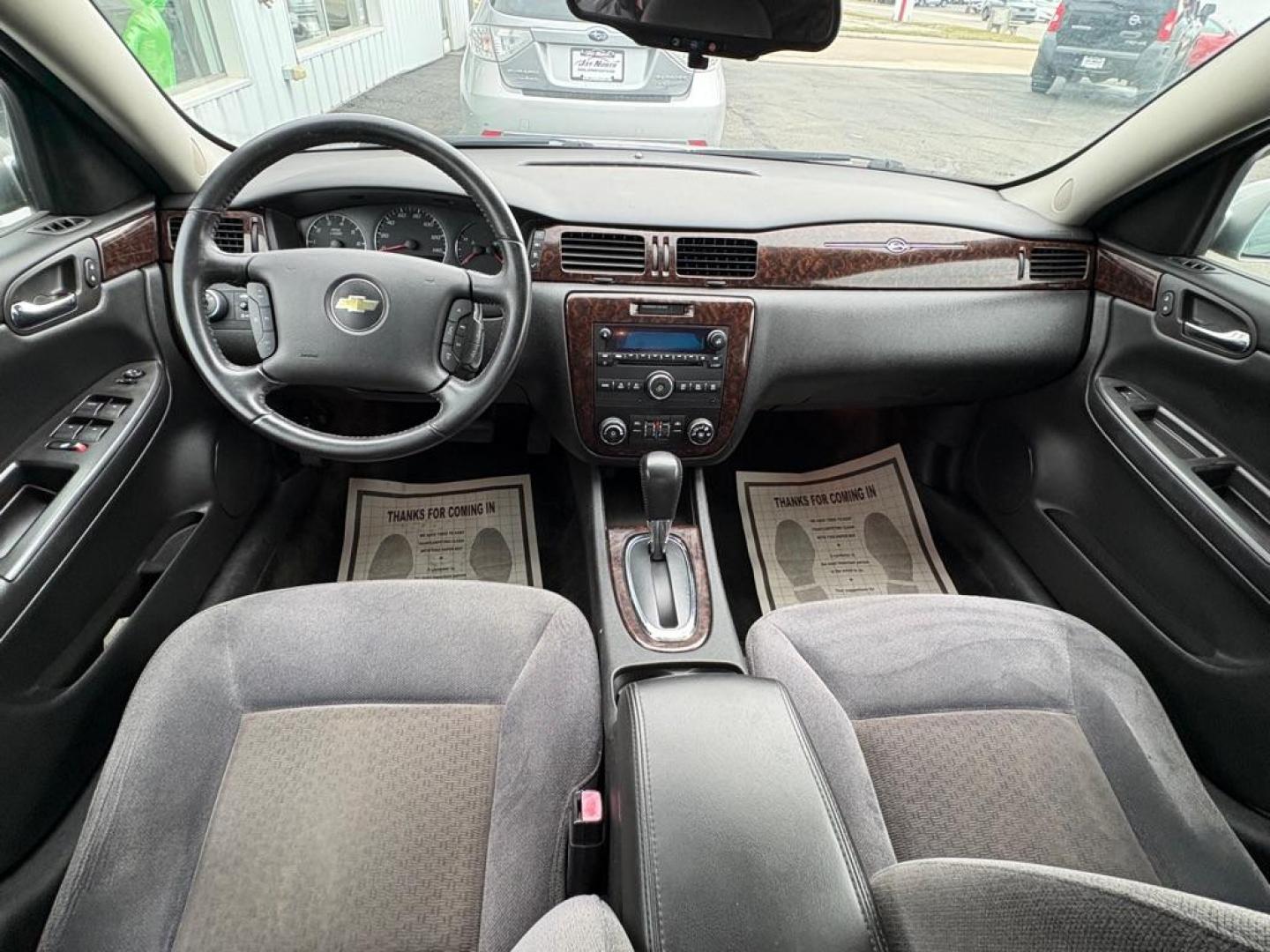 2014 SILVER CHEVROLET IMPALA LIMITED LT (2G1WB5E34E1) with an 3.6L engine, Automatic transmission, located at 501 E. Columbia St., Springfield, OH, 45503, (800) 262-7122, 39.925262, -83.801796 - ***Limited LT***Sunroof***New Tires***New Air Filter and Cabin Air Filter***Fresh Oil Change***3.6L V6*** Jay North Auto has offered hand picked vehicles since 1965! Our customer's enjoy a NO pressure buying experience with a small town feel. We are a preferred dealer for many local credit un - Photo#9