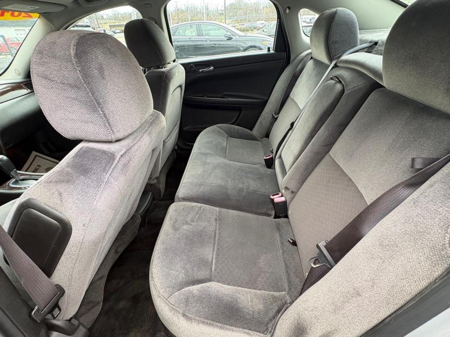 2014 SILVER CHEVROLET IMPALA LIMITED LT (2G1WB5E34E1) with an 3.6L engine, Automatic transmission, located at 501 E. Columbia St., Springfield, OH, 45503, (800) 262-7122, 39.925262, -83.801796 - ***Limited LT***Sunroof***New Tires***New Air Filter and Cabin Air Filter***Fresh Oil Change***3.6L V6*** Jay North Auto has offered hand picked vehicles since 1965! Our customer's enjoy a NO pressure buying experience with a small town feel. We are a preferred dealer for many local credit un - Photo#11