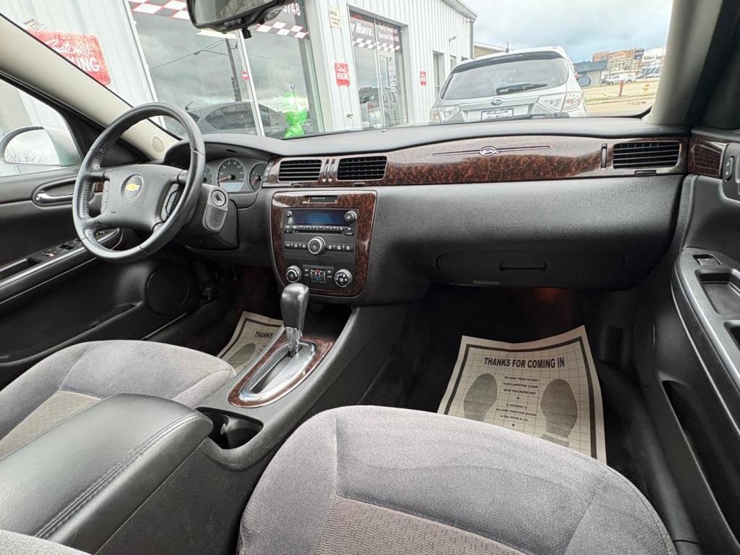 2014 SILVER CHEVROLET IMPALA LIMITED LT (2G1WB5E34E1) with an 3.6L engine, Automatic transmission, located at 501 E. Columbia St., Springfield, OH, 45503, (800) 262-7122, 39.925262, -83.801796 - ***Limited LT***Sunroof***New Tires***New Air Filter and Cabin Air Filter***Fresh Oil Change***3.6L V6*** Jay North Auto has offered hand picked vehicles since 1965! Our customer's enjoy a NO pressure buying experience with a small town feel. We are a preferred dealer for many local credit un - Photo#17