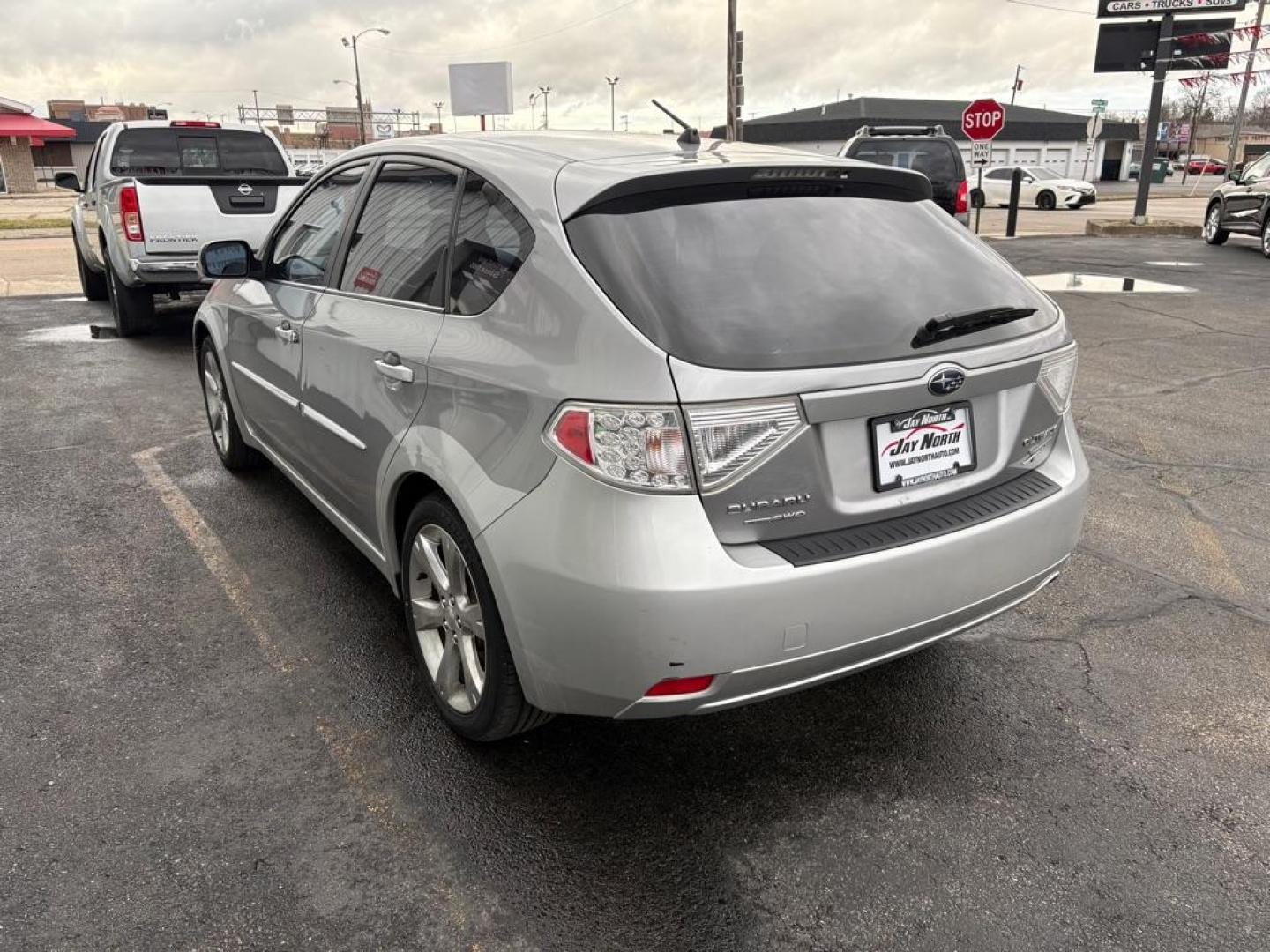 2011 GRAY SUBARU IMPREZA OUTBACK SPORT (JF1GH6D65BH) with an 2.5L engine, Automatic transmission, located at 501 E. Columbia St., Springfield, OH, 45503, (800) 262-7122, 39.925262, -83.801796 - Photo#4