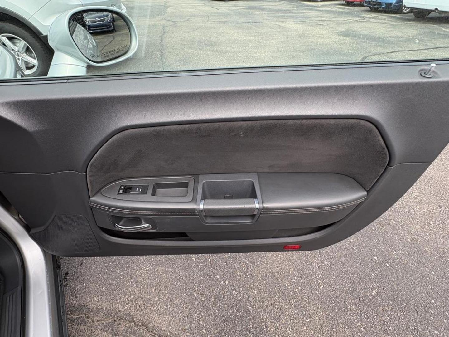 2009 SILVER DODGE CHALLENGER SRT-8 (2B3LJ74W59H) with an 6.1L engine, 6-Speed Manual transmission, located at 501 E. Columbia St., Springfield, OH, 45503, (800) 262-7122, 39.925262, -83.801796 - *** SRT 8 *** 6.1L *** Loaded *** 6 Speed Manual *** RWD *** Clean CarFax *** Oil and Filter Chage *** Cabin and Air filter *** Custom Wheels *** Jay North Auto has offered hand picked vehicles since 1965! Our customer's enjoy a NO pressure buying experience with a small town feel. We are a pr - Photo#22