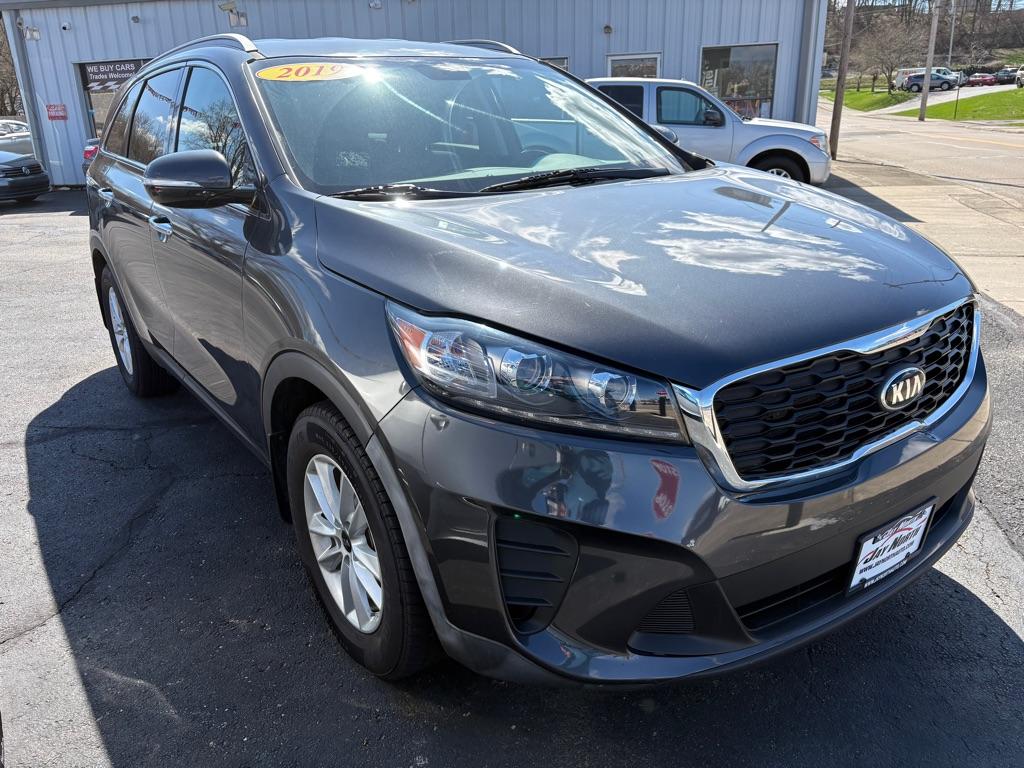 photo of 2019 KIA SORENTO LX
