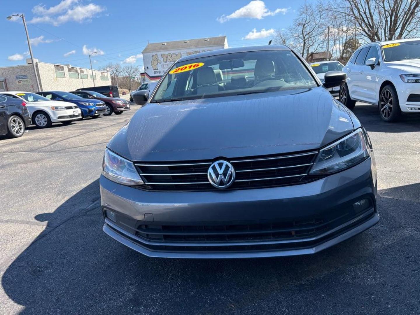 2016 GRAY VOLKSWAGEN JETTA SPORT (3VWB17AJXGM) with an 1.8L engine, 5-Speed Manual transmission, located at 501 E. Columbia St., Springfield, OH, 45503, (800) 262-7122, 39.925262, -83.801796 - ***1-Owner***SPORT***5-Speed Manual***Two-Toned Leather***Heated Seats***New Tires***New Front and Rear Brake Pads and Rotors***New Spark Plugs***New Air Filter and Cabin Air Filter***Fresh Oil Change*** Jay North Auto has offered hand picked vehicles since 1965! Our customer's enjoy a NO press - Photo#6