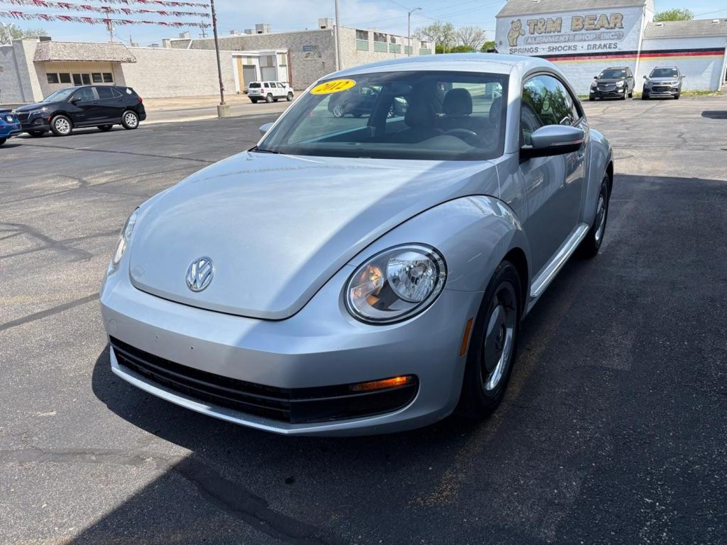 2012 SILVER VOLKSWAGEN BEETLE (3VWJP7AT8CM) with an 2.5L engine, Automatic transmission, located at 501 E. Columbia St., Springfield, OH, 45503, (800) 262-7122, 39.925262, -83.801796 - *** Clean CarFax *** New Brakes *** New Cabin and Air filter *** Oil Change *** Inspection *** NICE *** Jay North Auto has offered hand picked vehicles since 1965! Our customer's enjoy a NO pressure buying experience with a small town feel. We are a preferred dealer for many local credit unions - Photo#5