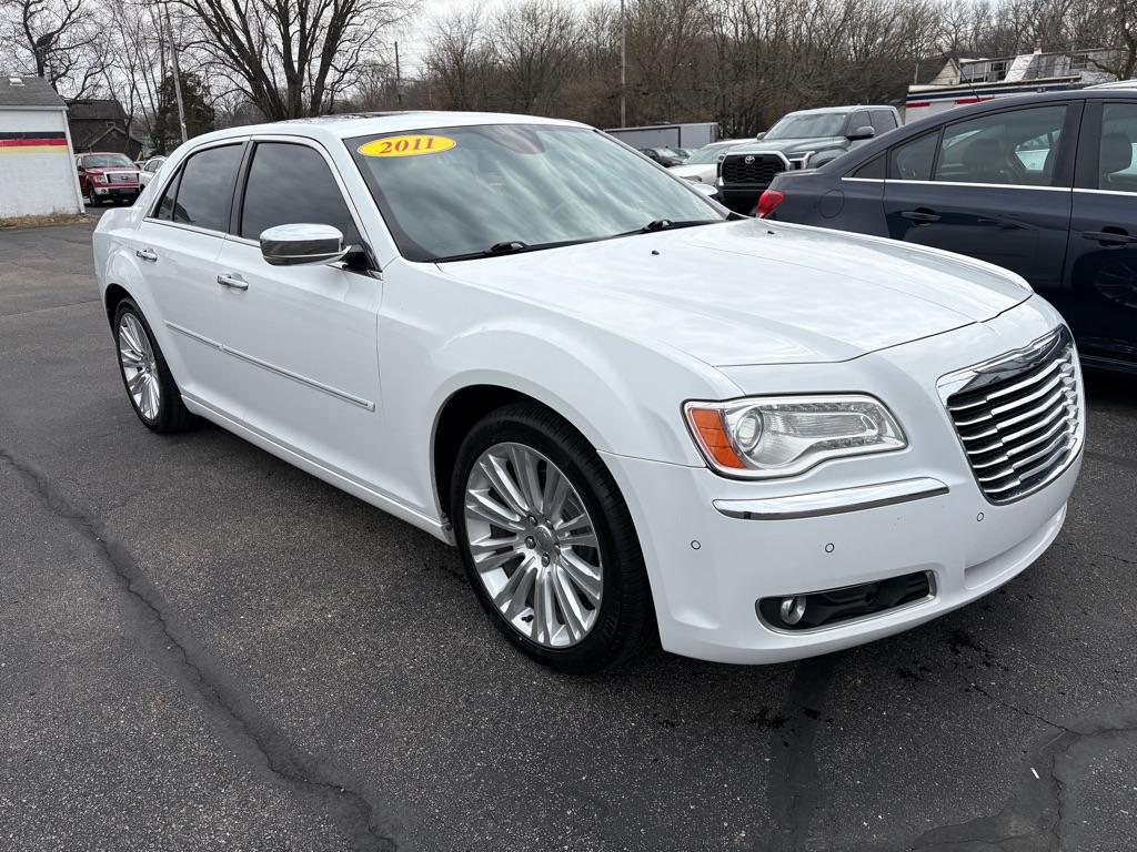 photo of 2011 CHRYSLER 300C 