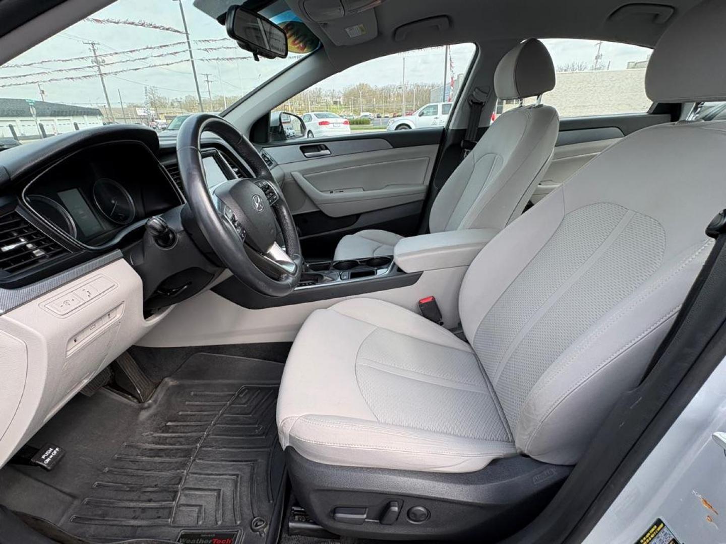 2018 SILVER HYUNDAI SONATA SEL (5NPE34AF6JH) with an 2.4L engine, Automatic transmission, located at 501 E. Columbia St., Springfield, OH, 45503, (800) 262-7122, 39.925262, -83.801796 - ***Price Includes Doc Fee!***SEL***Blind Spot***Heated Seats***Apple Carplay***New Battery***New Front Brake Pads and Rotors***New Spark Plugs***New Wiper Blades***New Air Filter and Cabin Air Filter*** Jay North Auto has offered hand picked vehicles since 1965! Our customer's enjoy a NO pressu - Photo#8