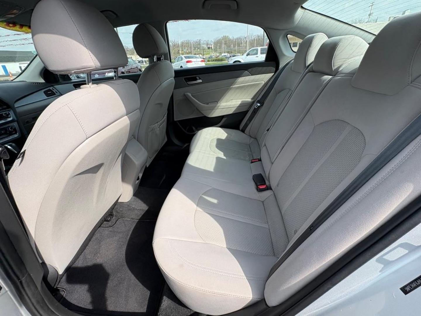 2018 SILVER HYUNDAI SONATA SEL (5NPE34AF6JH) with an 2.4L engine, Automatic transmission, located at 501 E. Columbia St., Springfield, OH, 45503, (800) 262-7122, 39.925262, -83.801796 - ***Price Includes Doc Fee!***SEL***Blind Spot***Heated Seats***Apple Carplay***New Battery***New Front Brake Pads and Rotors***New Spark Plugs***New Wiper Blades***New Air Filter and Cabin Air Filter*** Jay North Auto has offered hand picked vehicles since 1965! Our customer's enjoy a NO pressu - Photo#12