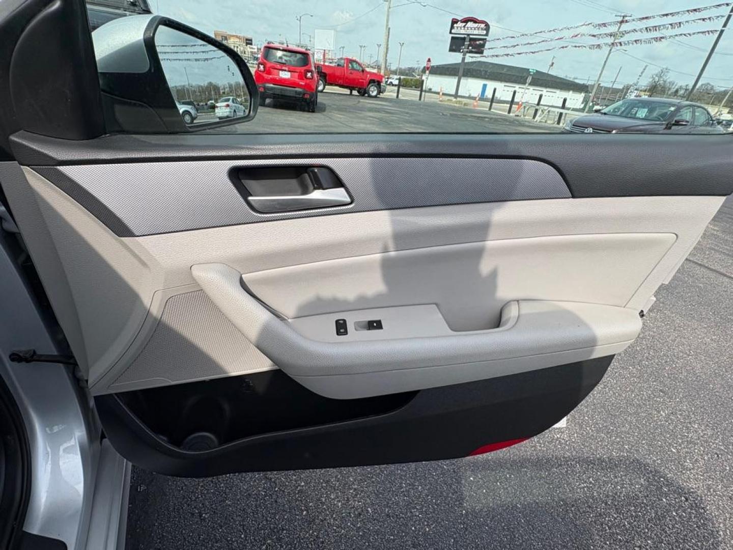 2018 SILVER HYUNDAI SONATA SEL (5NPE34AF6JH) with an 2.4L engine, Automatic transmission, located at 501 E. Columbia St., Springfield, OH, 45503, (800) 262-7122, 39.925262, -83.801796 - ***Price Includes Doc Fee!***SEL***Blind Spot***Heated Seats***Apple Carplay***New Battery***New Front Brake Pads and Rotors***New Spark Plugs***New Wiper Blades***New Air Filter and Cabin Air Filter*** Jay North Auto has offered hand picked vehicles since 1965! Our customer's enjoy a NO pressu - Photo#16