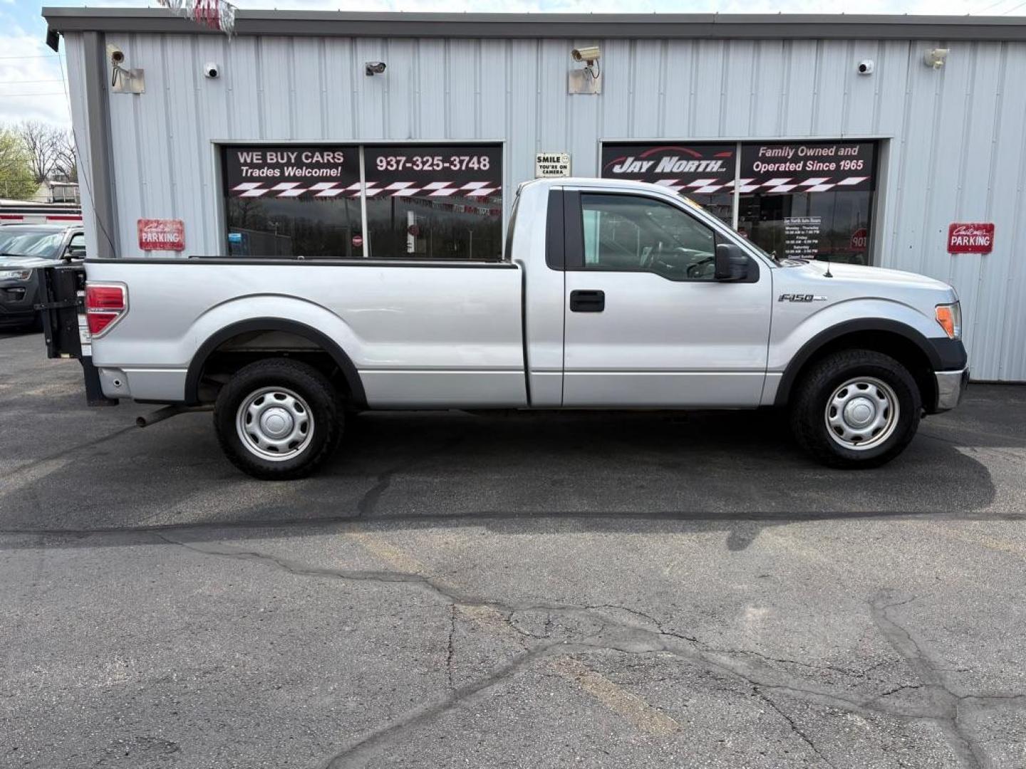 2013 SILVER FORD F150 XL REGULAR CAB (1FTMF1CM0DK) with an 3.7L engine, Automatic transmission, located at 501 E. Columbia St., Springfield, OH, 45503, (800) 262-7122, 39.925262, -83.801796 - ***Price Includes Documentation Fee!***LOW MILES***Only 37k Miles***XL***Tommy Gate***3.7L V6***New Rear Shocks***New Rear Brakes***New Air Filter***New Wipers***Fresh Oil Change*** Jay North Auto has offered hand picked vehicles since 1965! Our customer's enjoy a NO pressure buying experience - Photo#1
