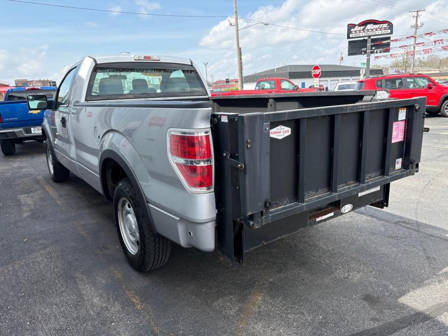 2013 SILVER FORD F150 XL REGULAR CAB (1FTMF1CM0DK) with an 3.7L engine, Automatic transmission, located at 501 E. Columbia St., Springfield, OH, 45503, (800) 262-7122, 39.925262, -83.801796 - ***Price Includes Documentation Fee!***LOW MILES***Only 37k Miles***XL***Tommy Gate***3.7L V6***New Rear Shocks***New Rear Brakes***New Air Filter***New Wipers***Fresh Oil Change*** Jay North Auto has offered hand picked vehicles since 1965! Our customer's enjoy a NO pressure buying experience - Photo#4