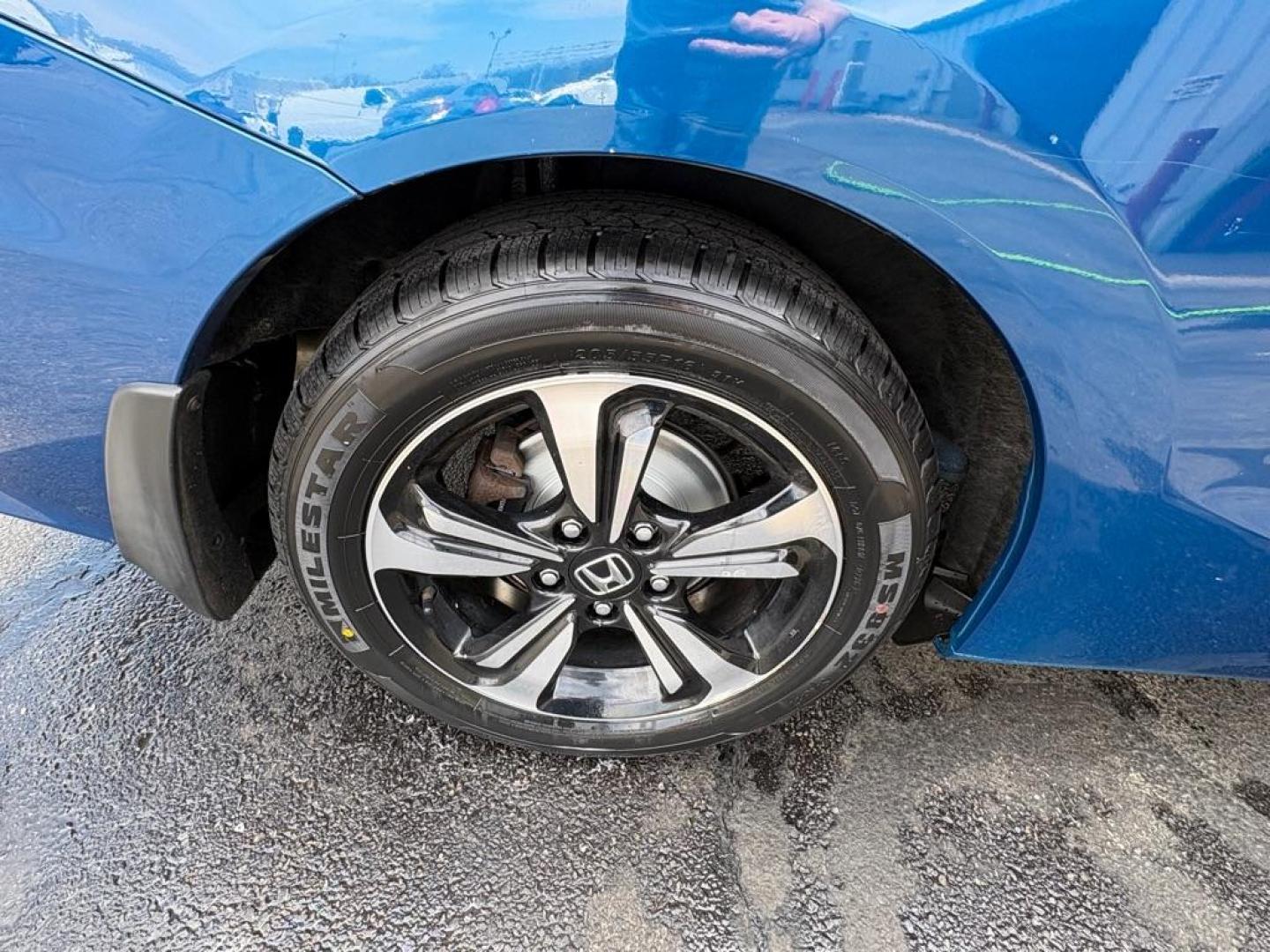 2015 BLUE HONDA CIVIC EX (2HGFG3A8XFH) with an 1.8L engine, 5-Speed Manual transmission, located at 501 E. Columbia St., Springfield, OH, 45503, (800) 262-7122, 39.925262, -83.801796 - ***Price Includes Dealer Documentation Fee!***EX***Coupe***5-Speed***Moonroof***New Battery***All New Brake Pads and Rotors***New Cabin Air Filter***Fresh Oil Change*** Jay North Auto has offered hand picked vehicles since 1965! Our customer's enjoy a NO pressure buying experience with a small - Photo#18